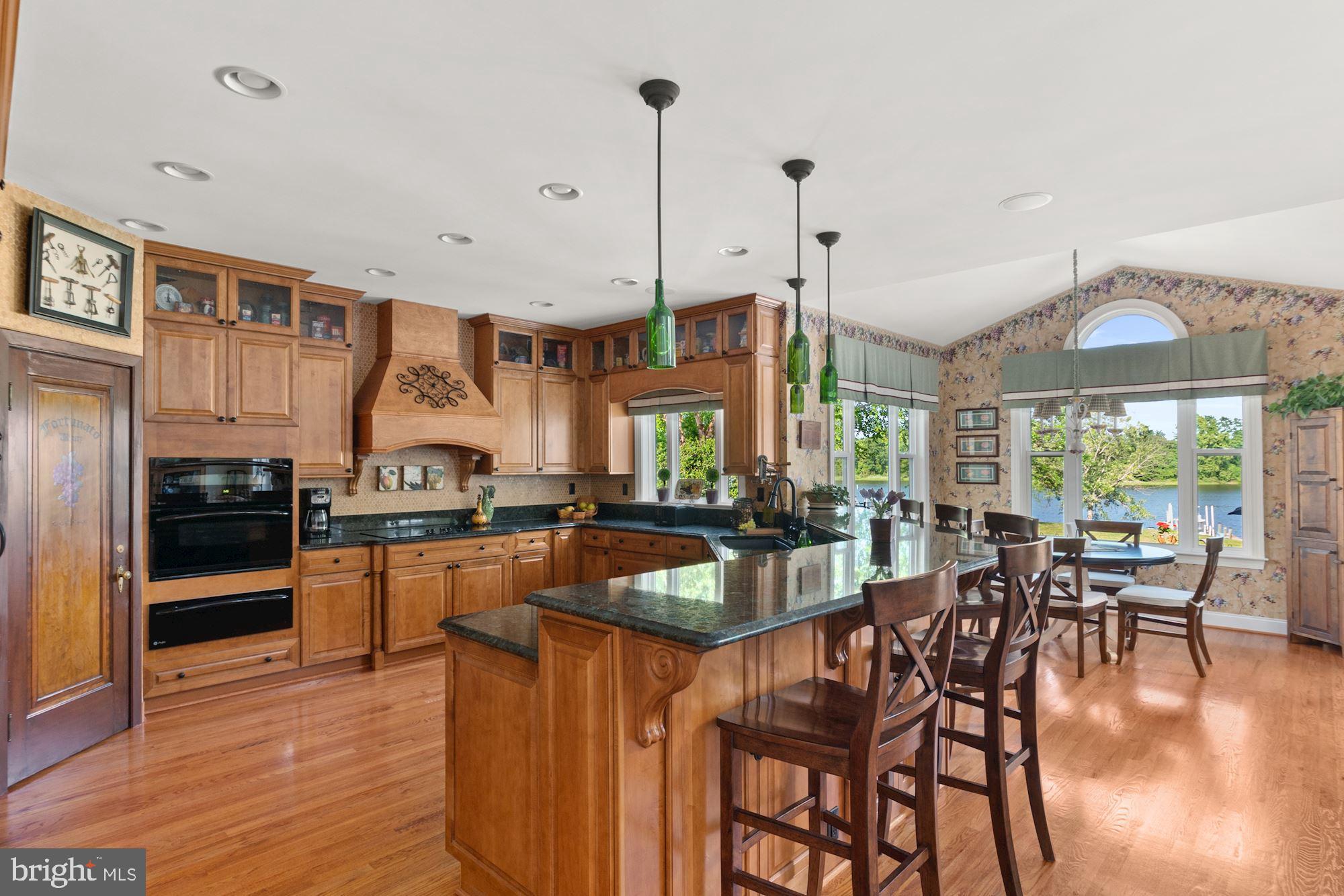 ISLAND LANDING - Residential