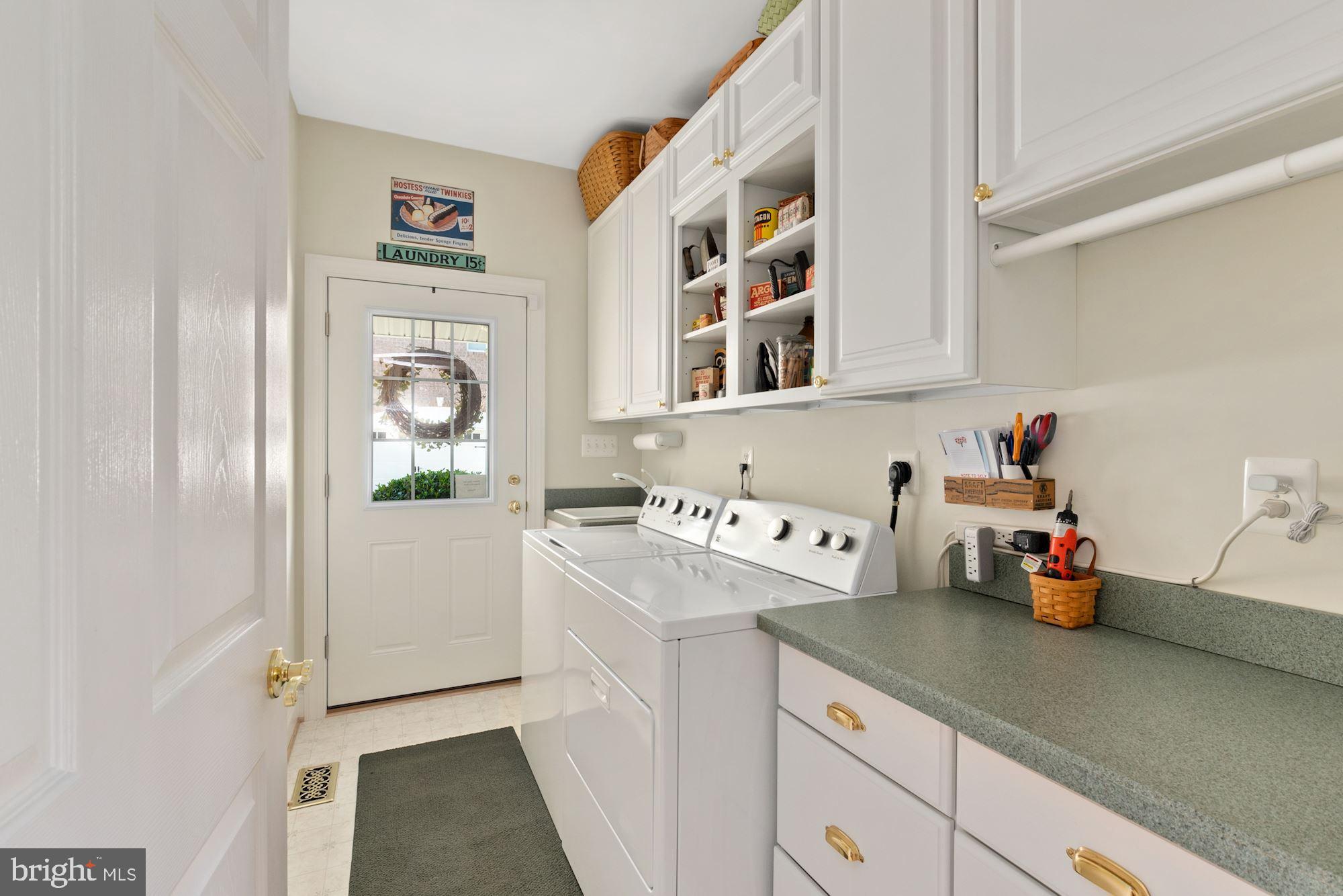 ISLAND LANDING - Residential