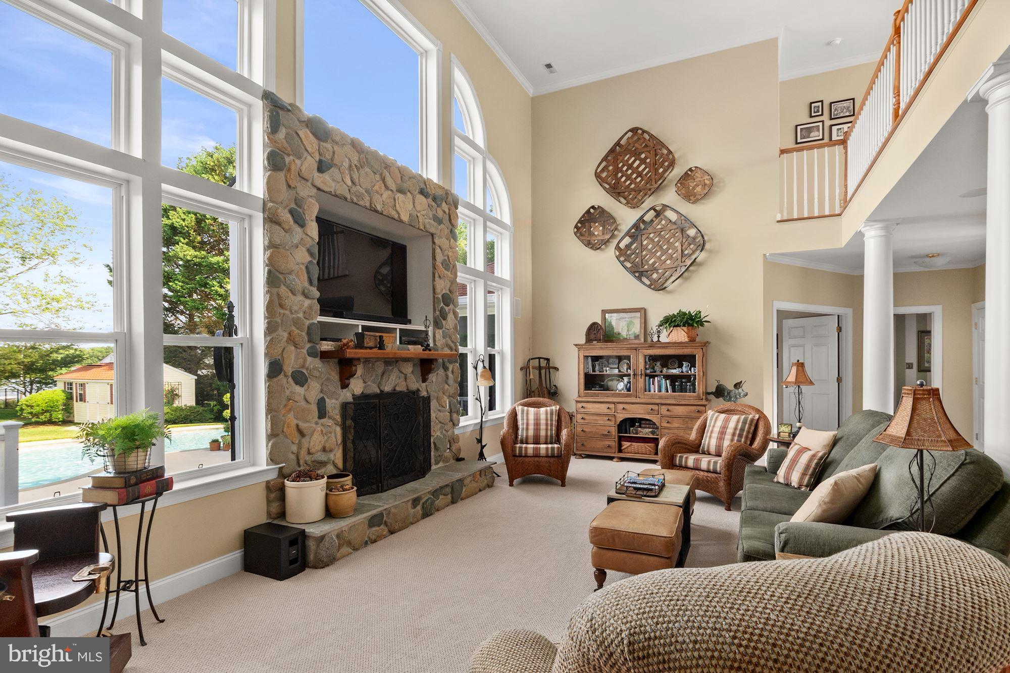 ISLAND LANDING - Residential