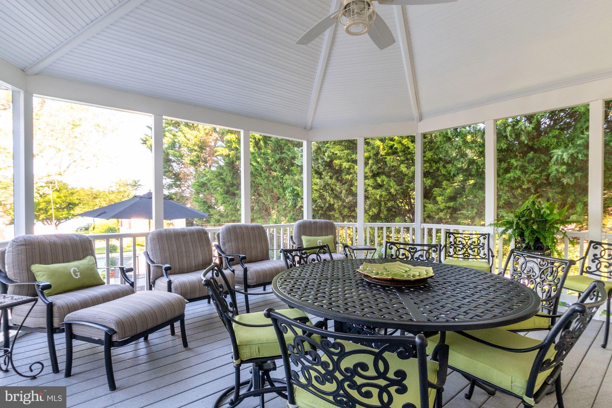 ISLAND LANDING - Residential