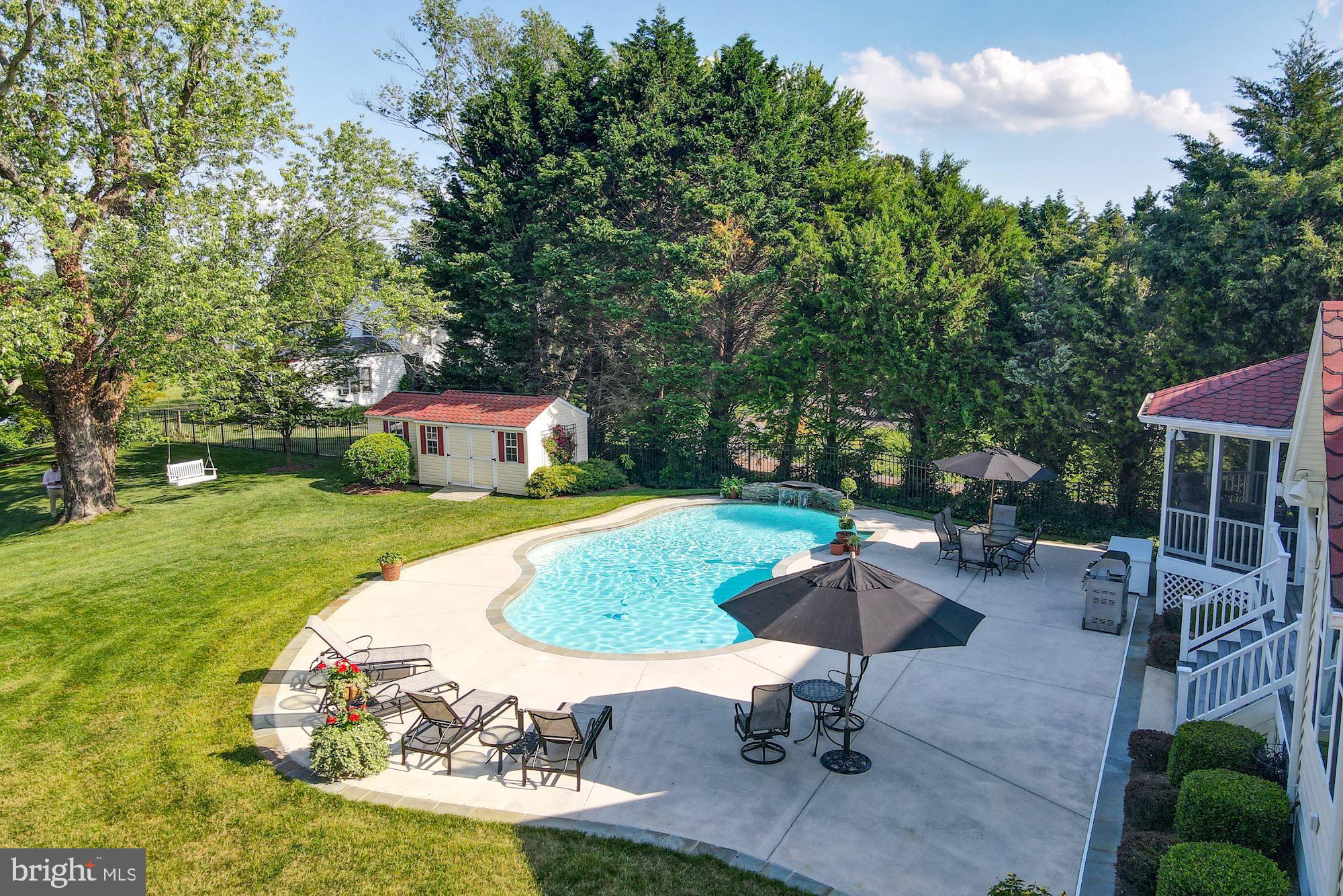 ISLAND LANDING - Residential