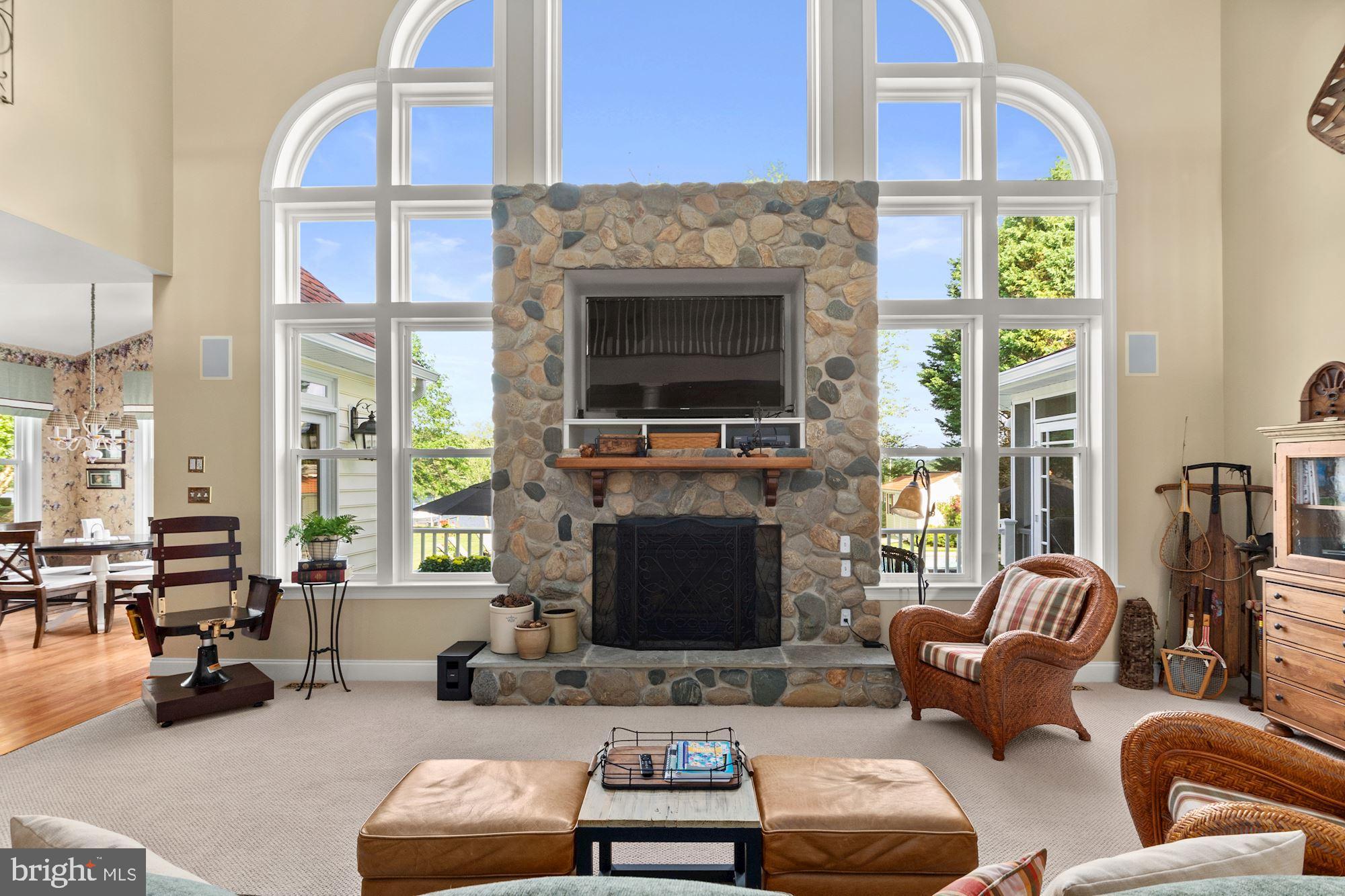 ISLAND LANDING - Residential