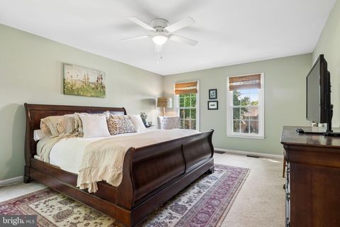 Tiny photo for 15030 Knickerbocker Drive, WOODBRIDGE, VA 22193 (MLS # VAPW2114864)