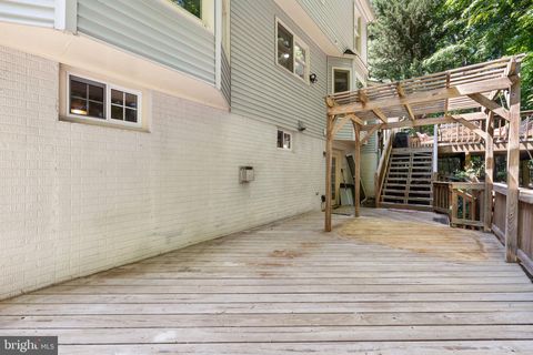 Tiny photo for 15030 Knickerbocker Drive, WOODBRIDGE, VA 22193 (MLS # VAPW2114864)