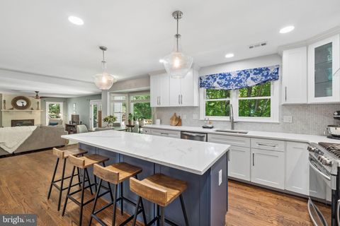 Tiny photo for 15030 Knickerbocker Drive, WOODBRIDGE, VA 22193 (MLS # VAPW2114864)