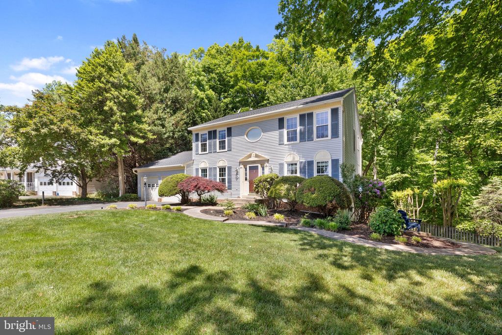 Photo of 15030 Knickerbocker Drive, WOODBRIDGE, VA 22193 (MLS # VAPW2114864)