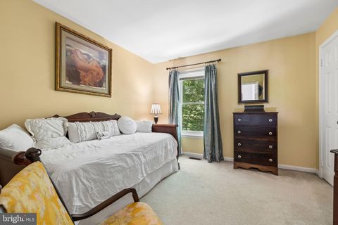 Tiny photo for 15030 Knickerbocker Drive, WOODBRIDGE, VA 22193 (MLS # VAPW2114864)
