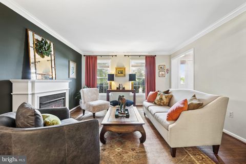 Tiny photo for 15030 Knickerbocker Drive, WOODBRIDGE, VA 22193 (MLS # VAPW2114864)