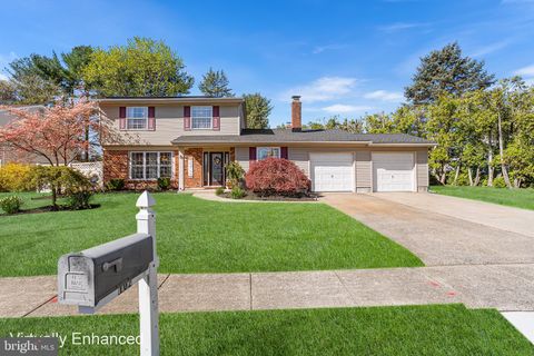 Photo of 102 Massey Drive, SEWELL, NJ 08080 (MLS # NJGL2071186)
