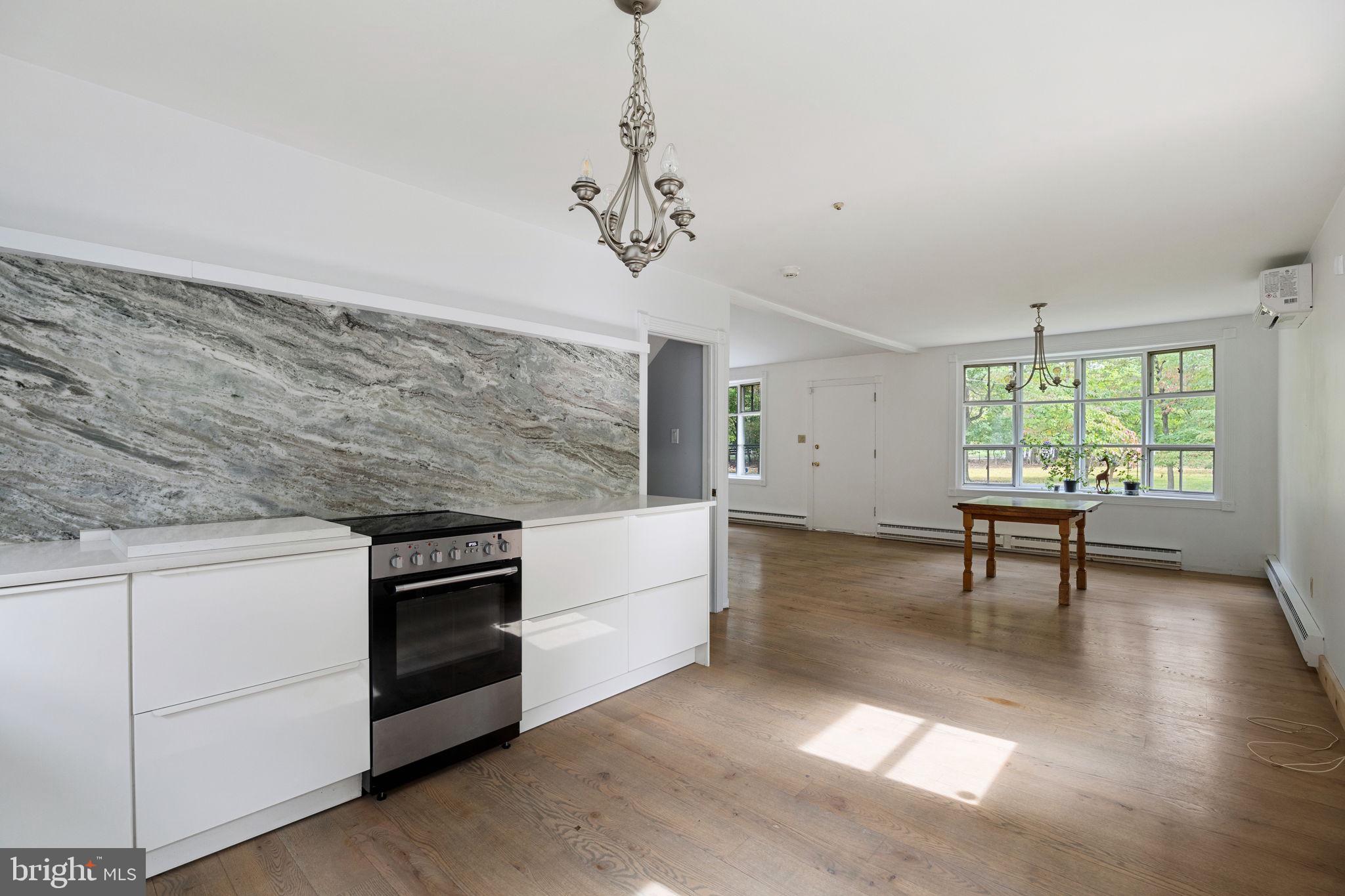 BLUE BELL - Residential Lease