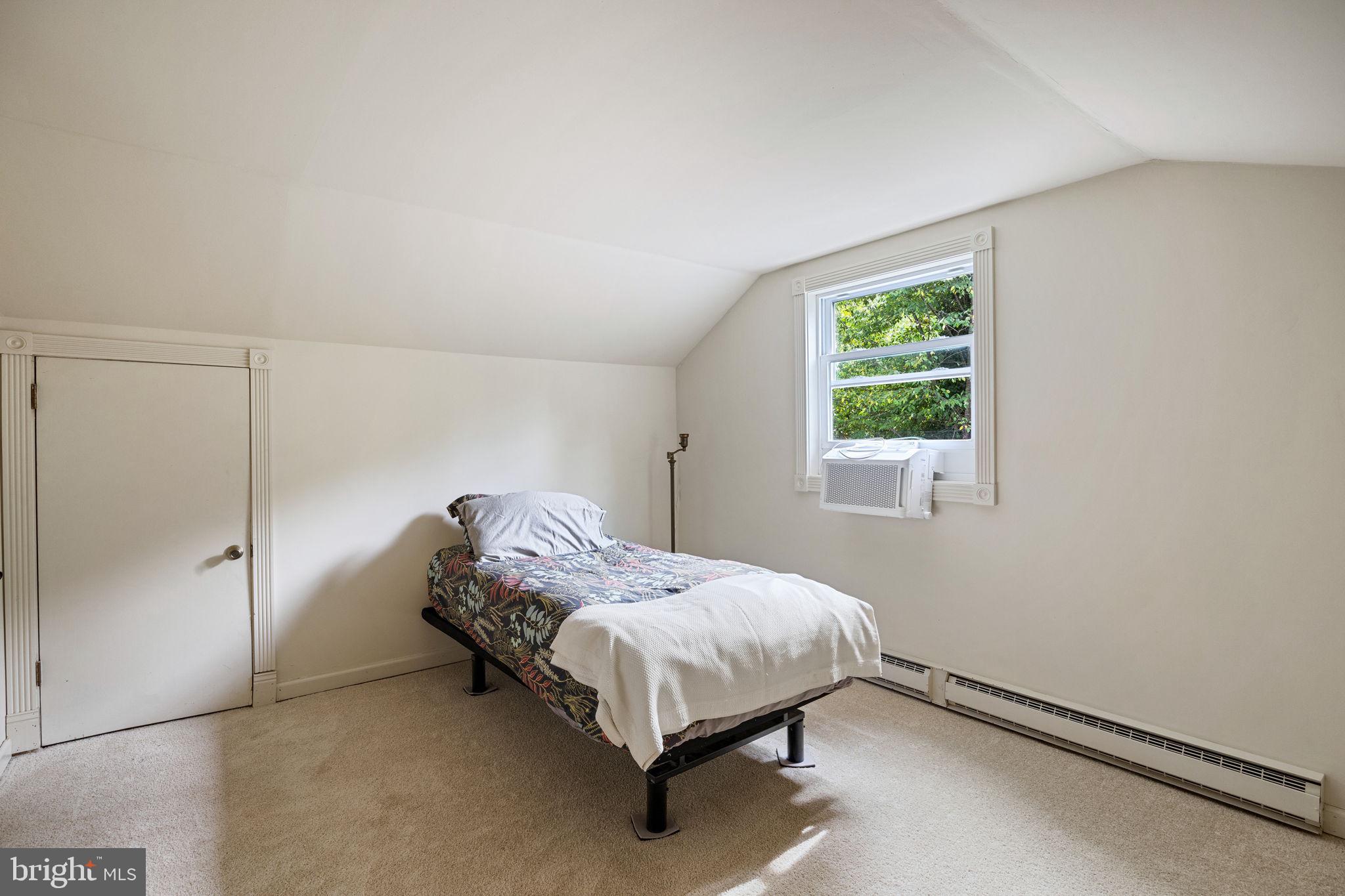 BLUE BELL - Residential Lease