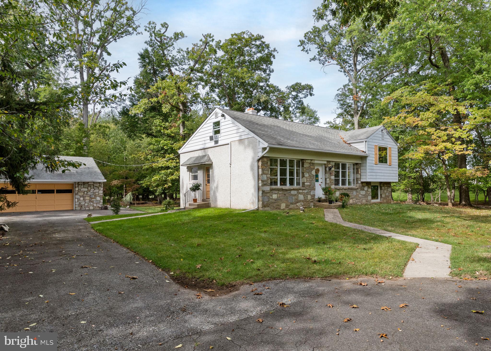 BLUE BELL - Residential Lease