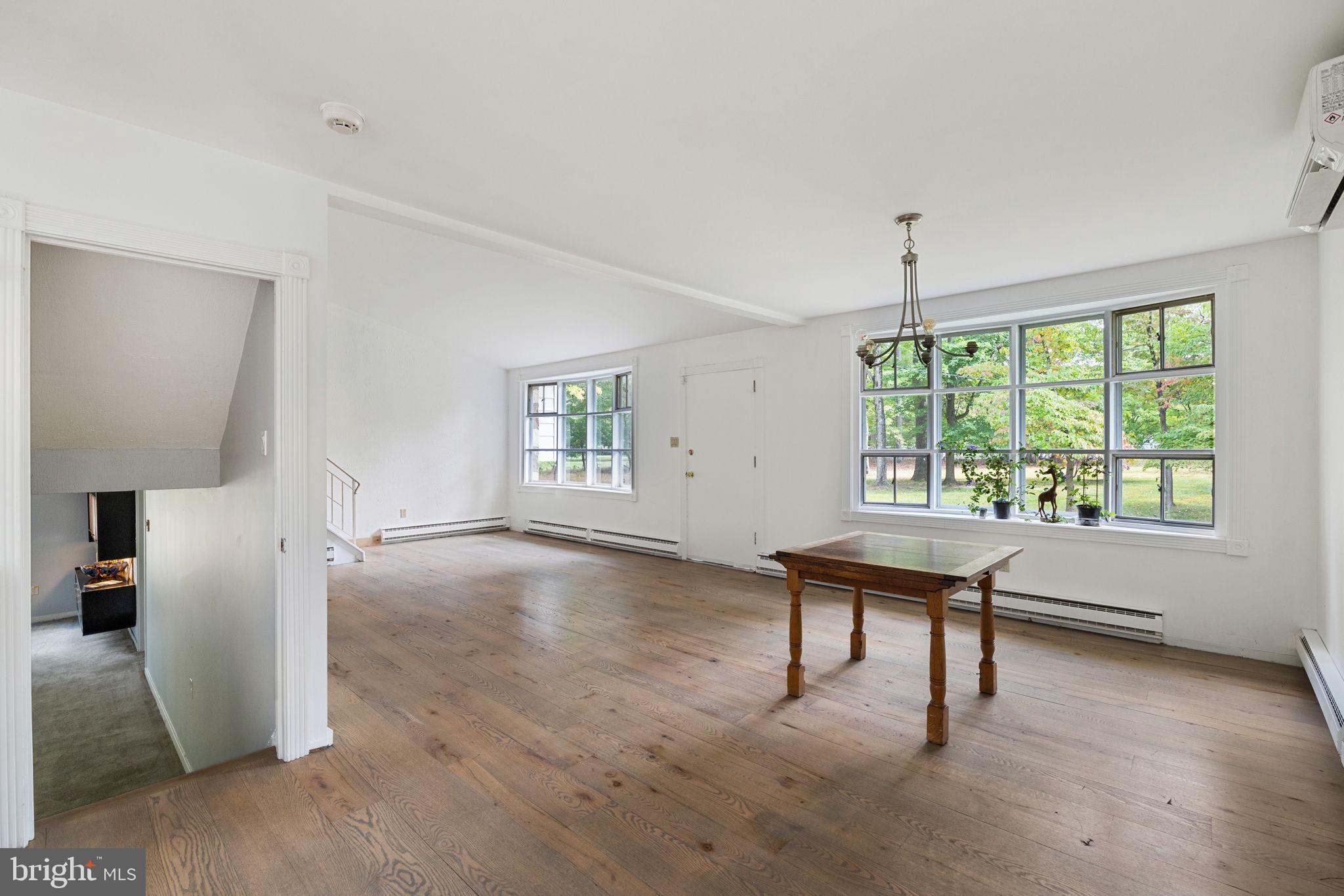 BLUE BELL - Residential Lease