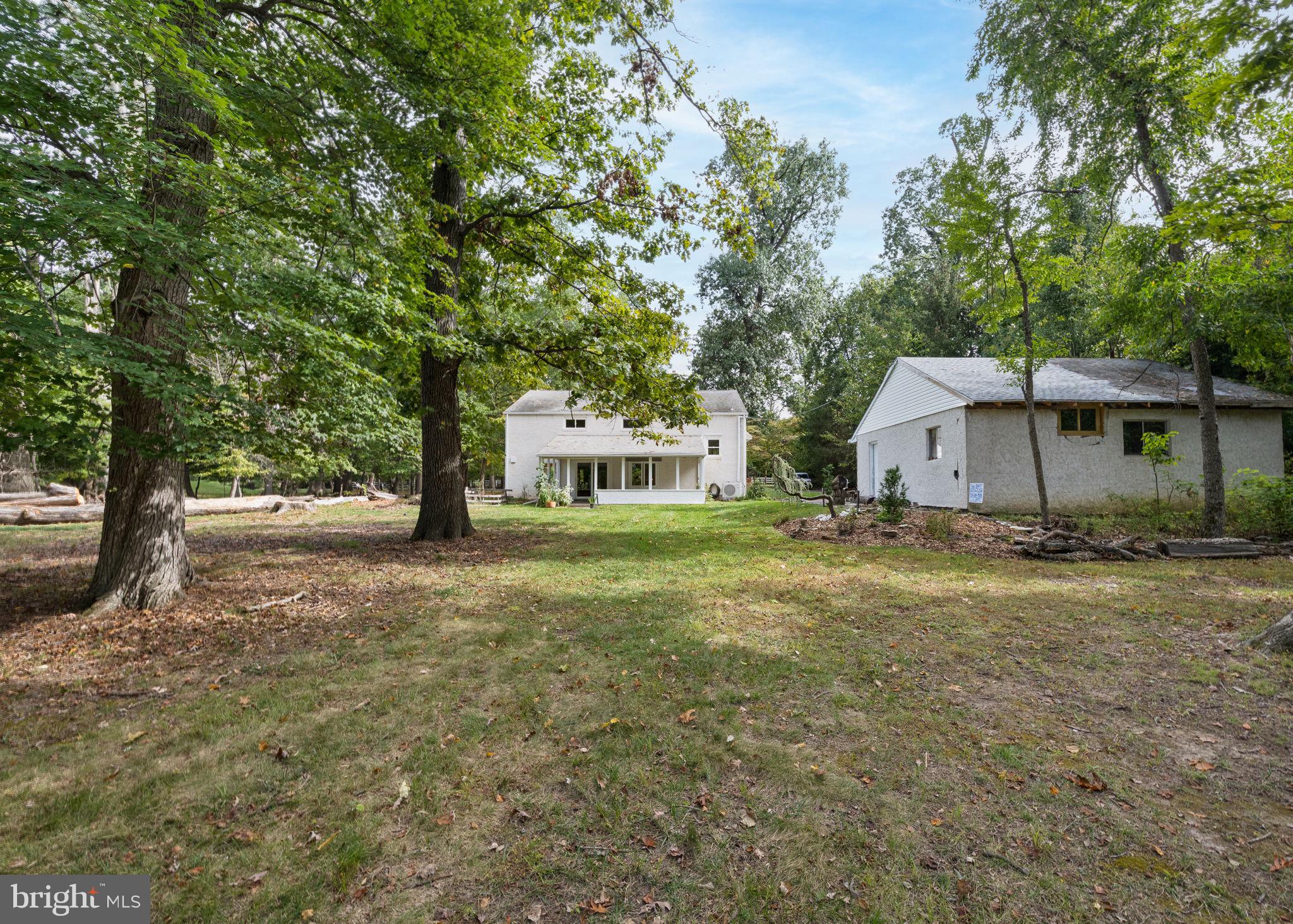 BLUE BELL - Residential Lease