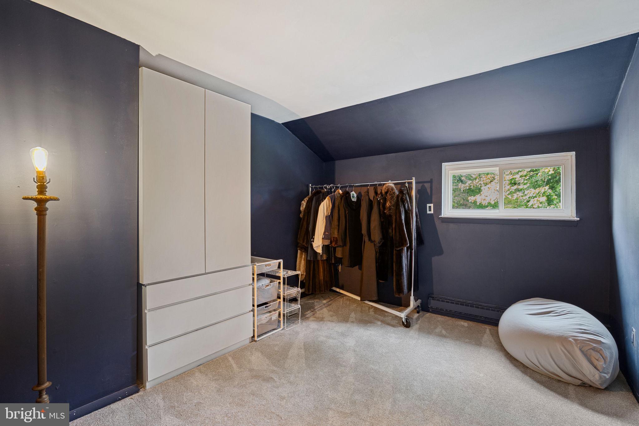 BLUE BELL - Residential Lease