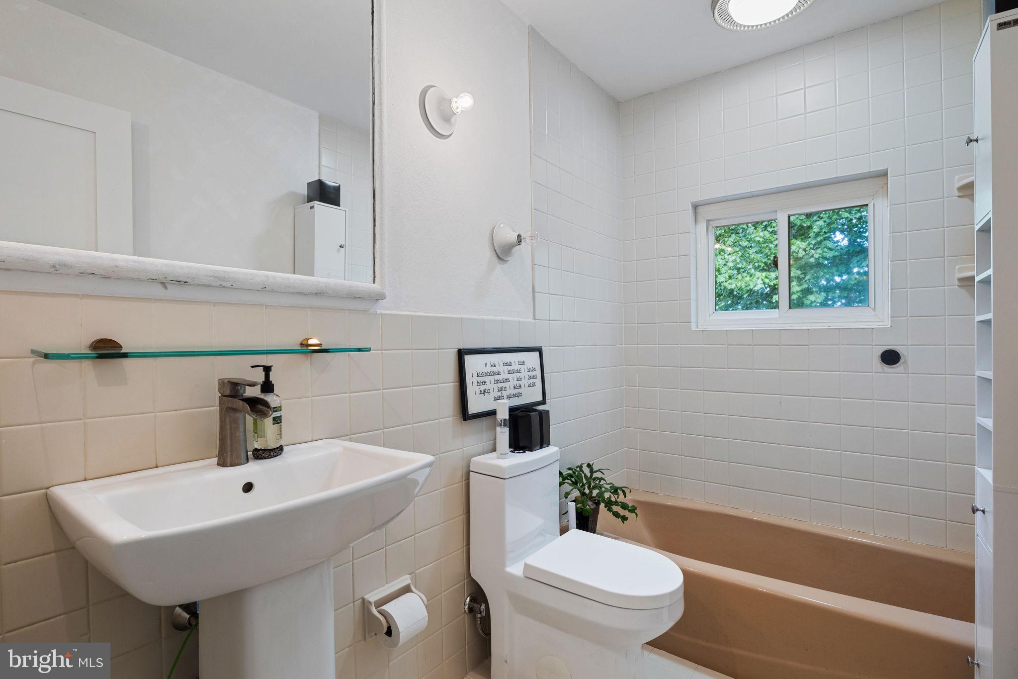 BLUE BELL - Residential Lease