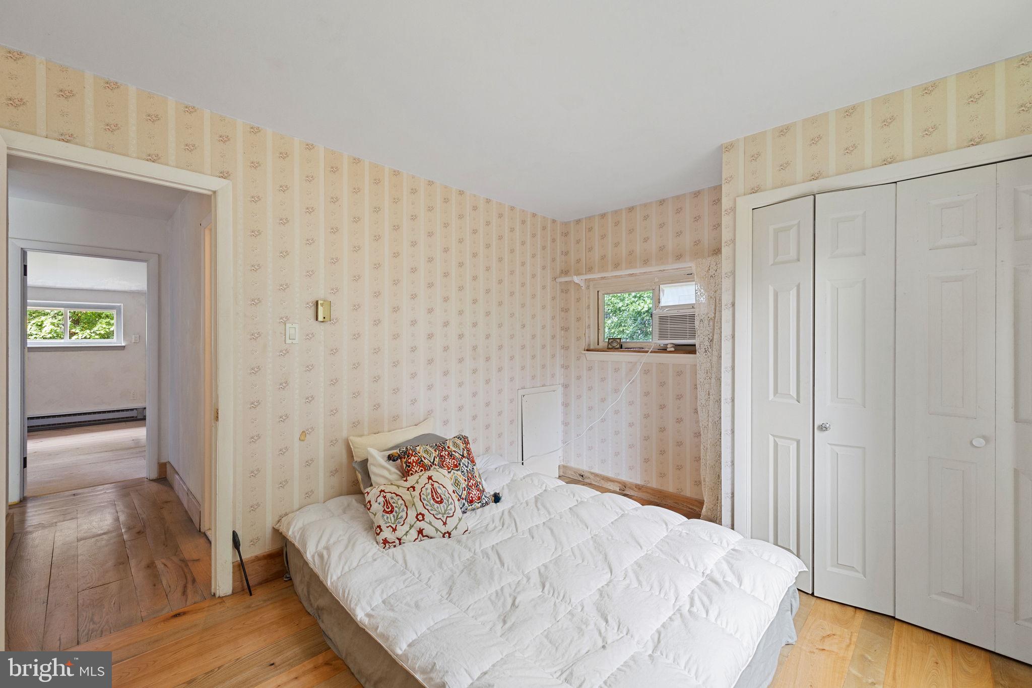 BLUE BELL - Residential Lease