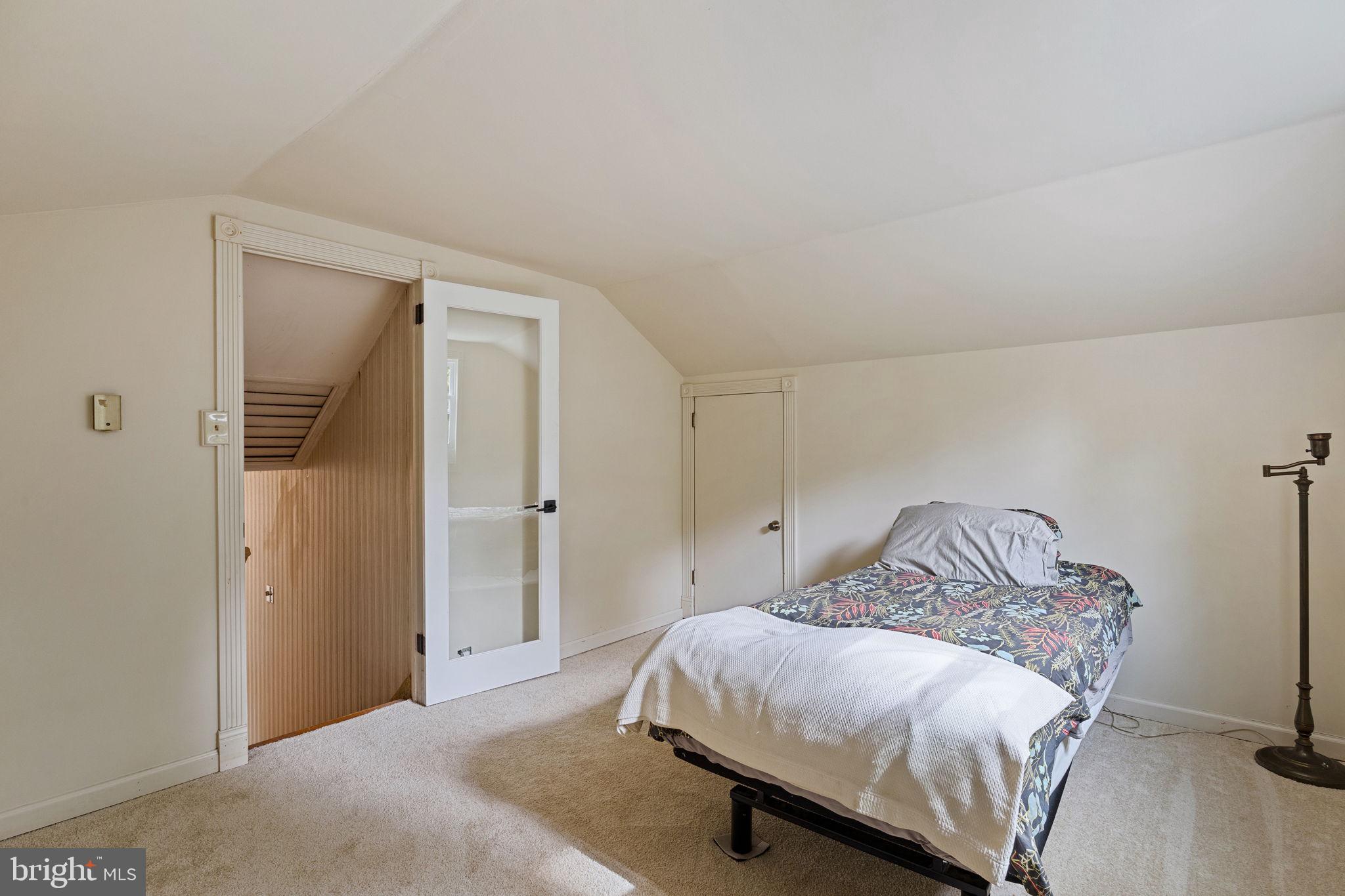 BLUE BELL - Residential Lease