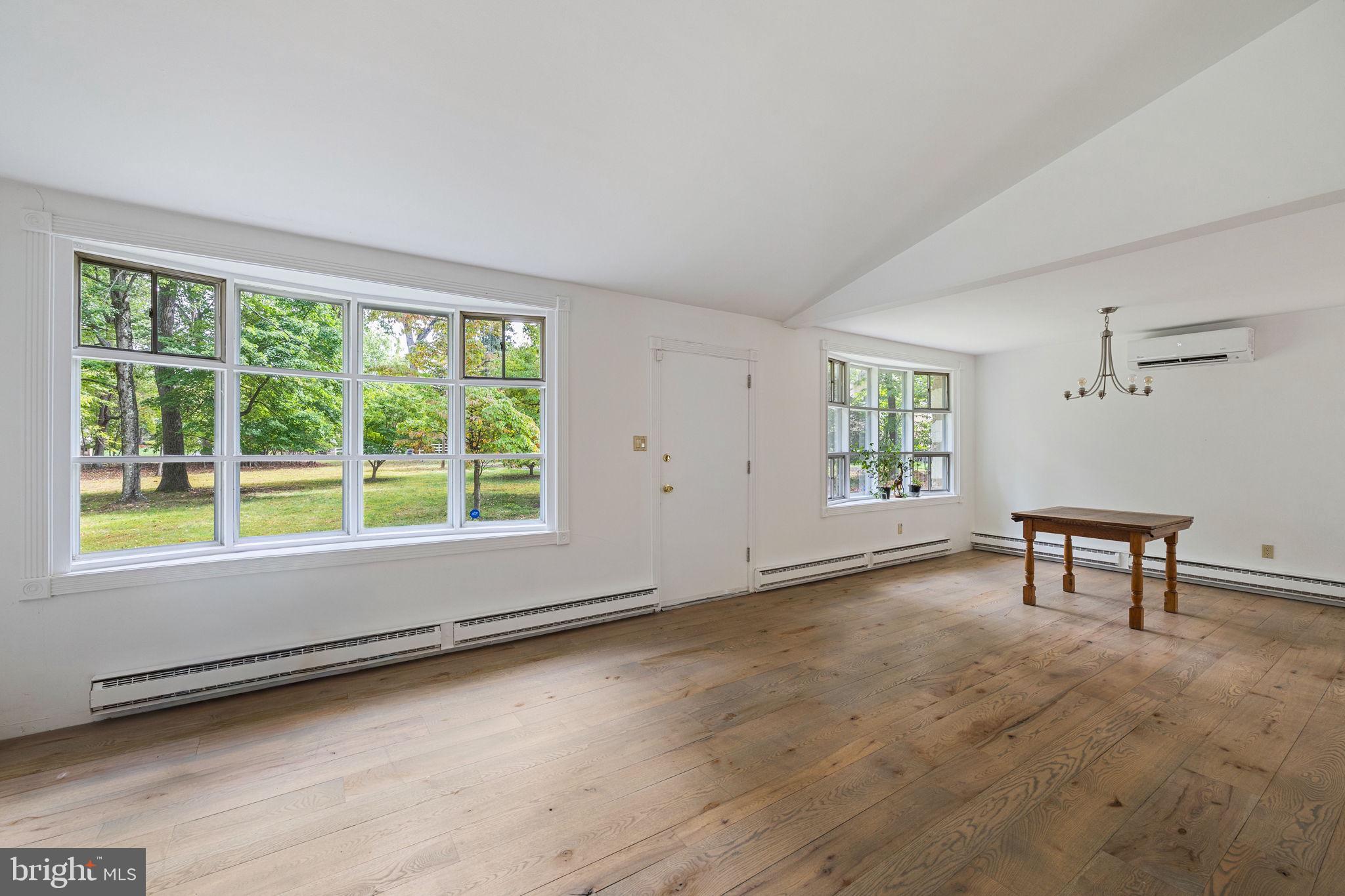 BLUE BELL - Residential Lease