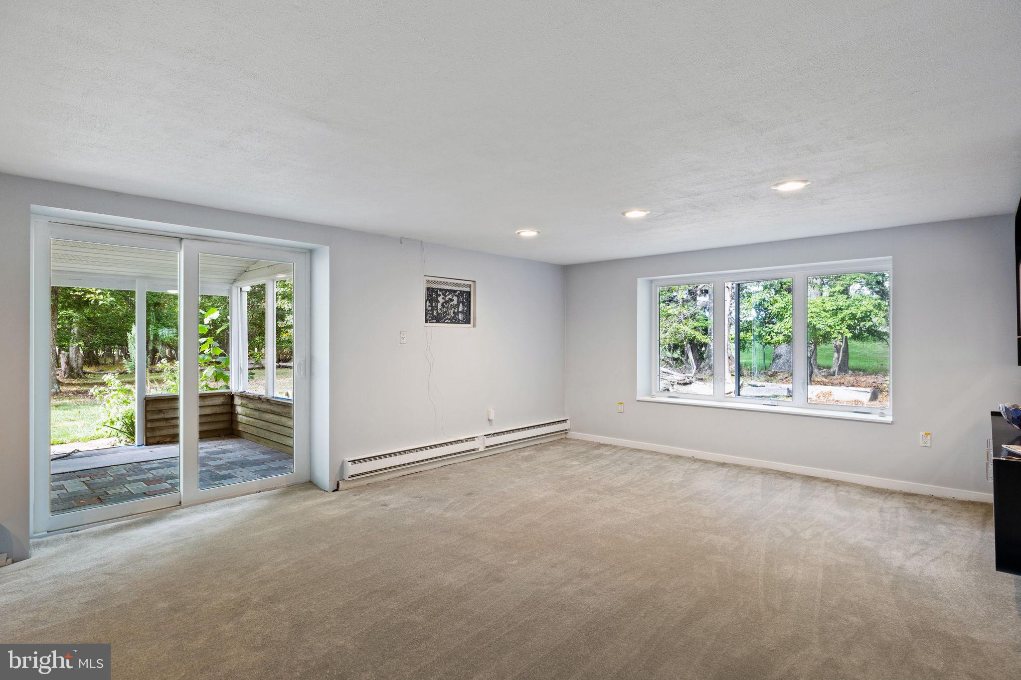 BLUE BELL - Residential Lease