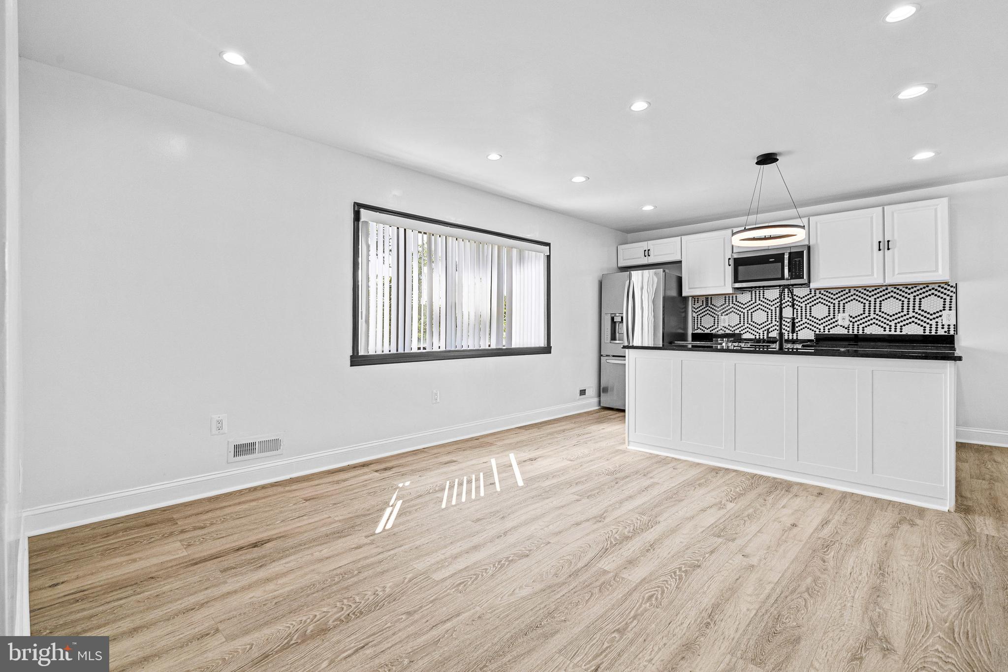 AMBERLY - Residential