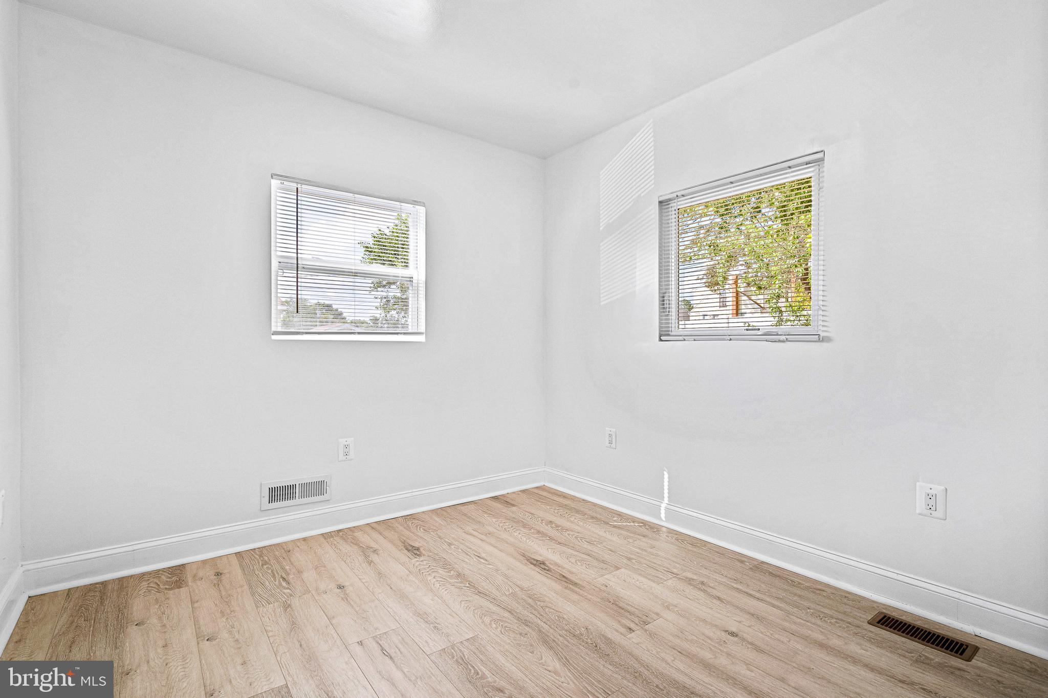 AMBERLY - Residential