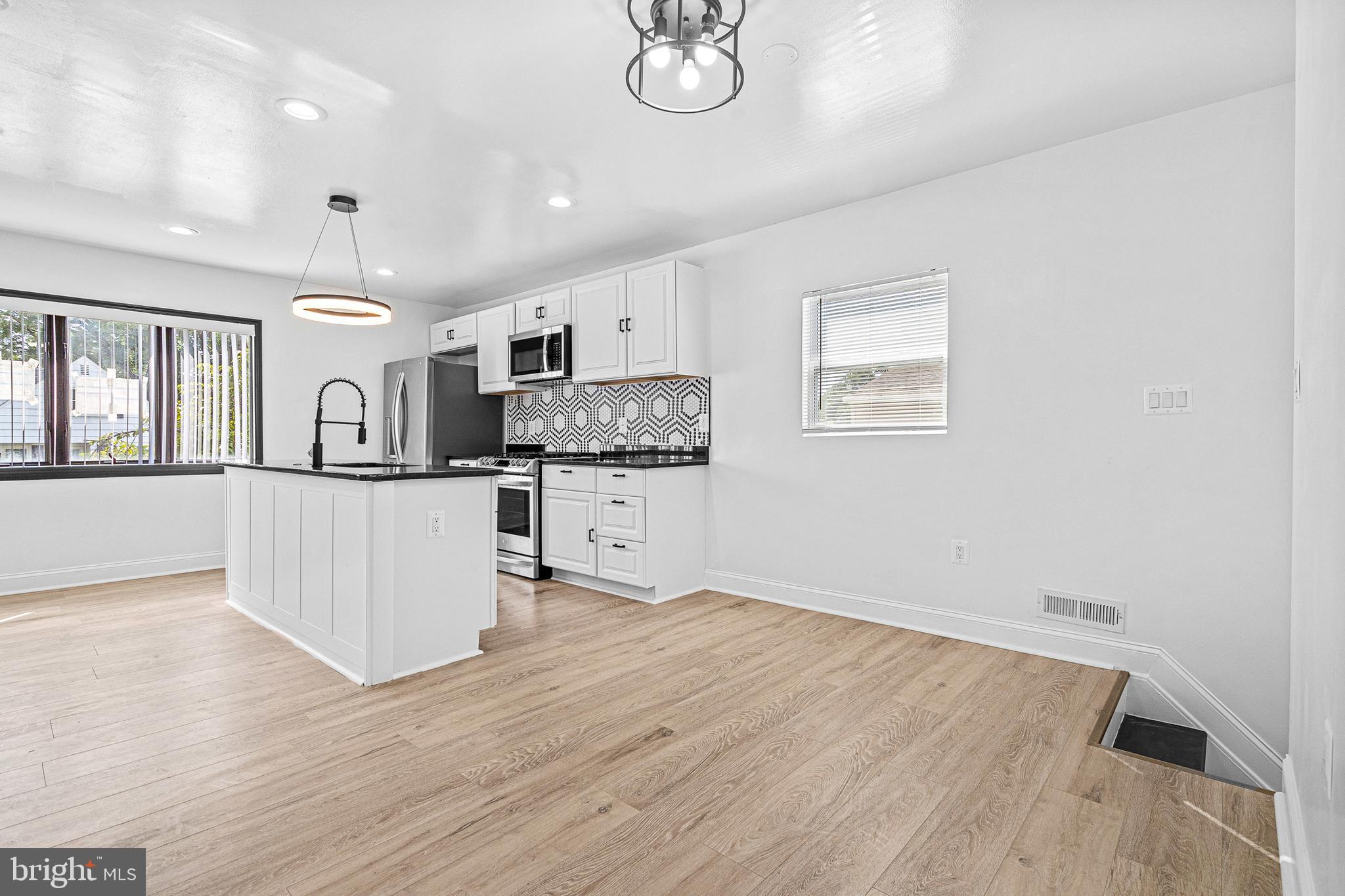 AMBERLY - Residential