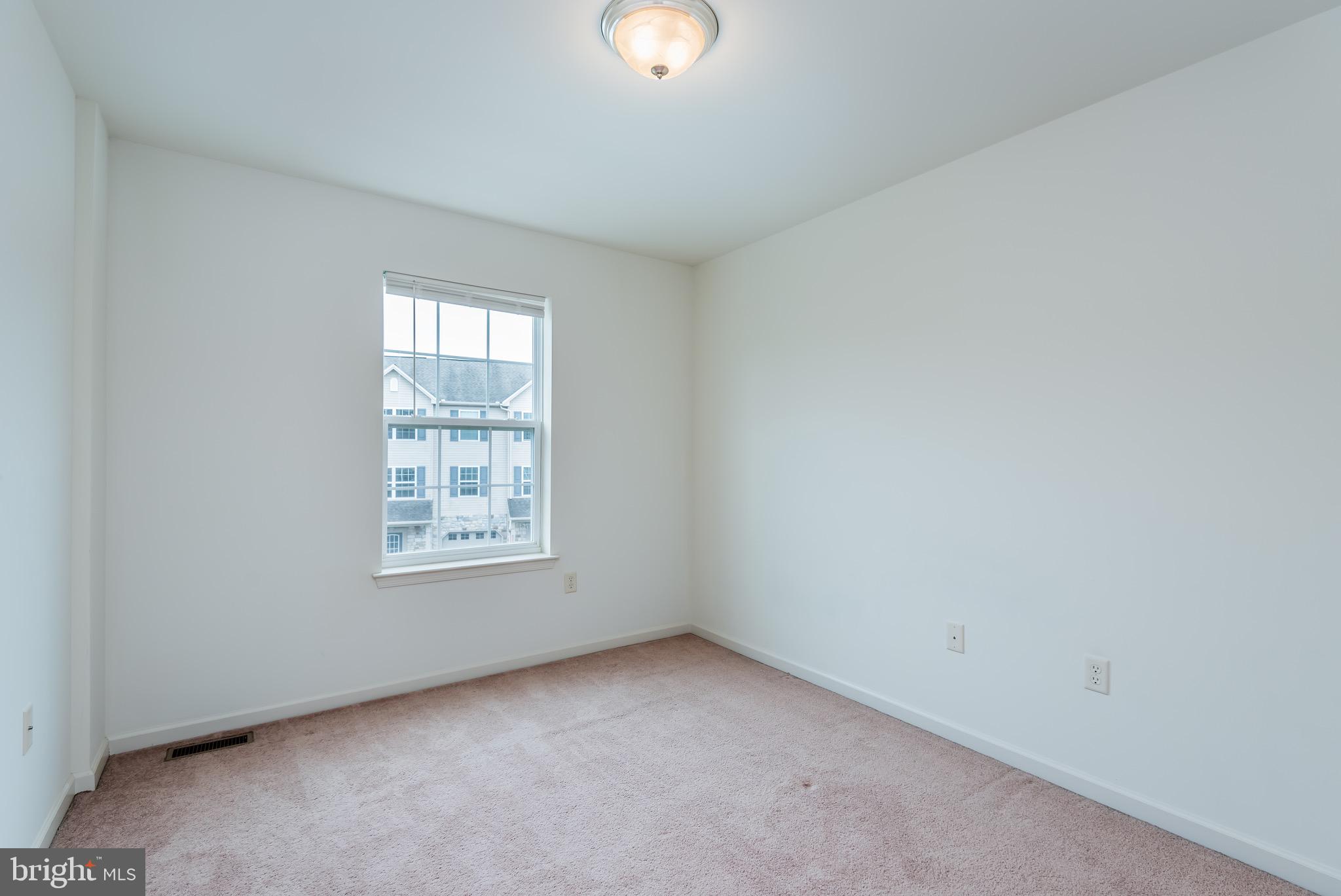 SILVER CREEK - Residential Lease