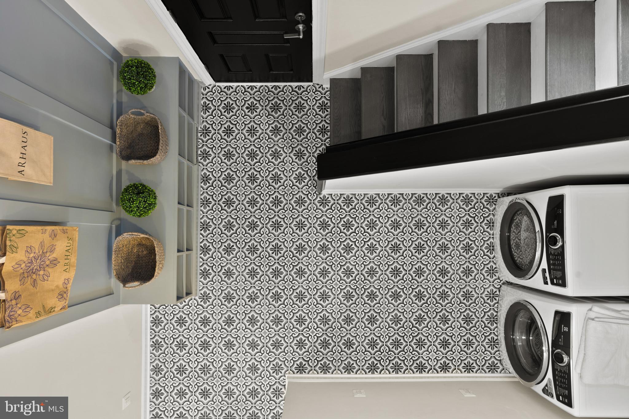 POTOMAC RANCH - Residential