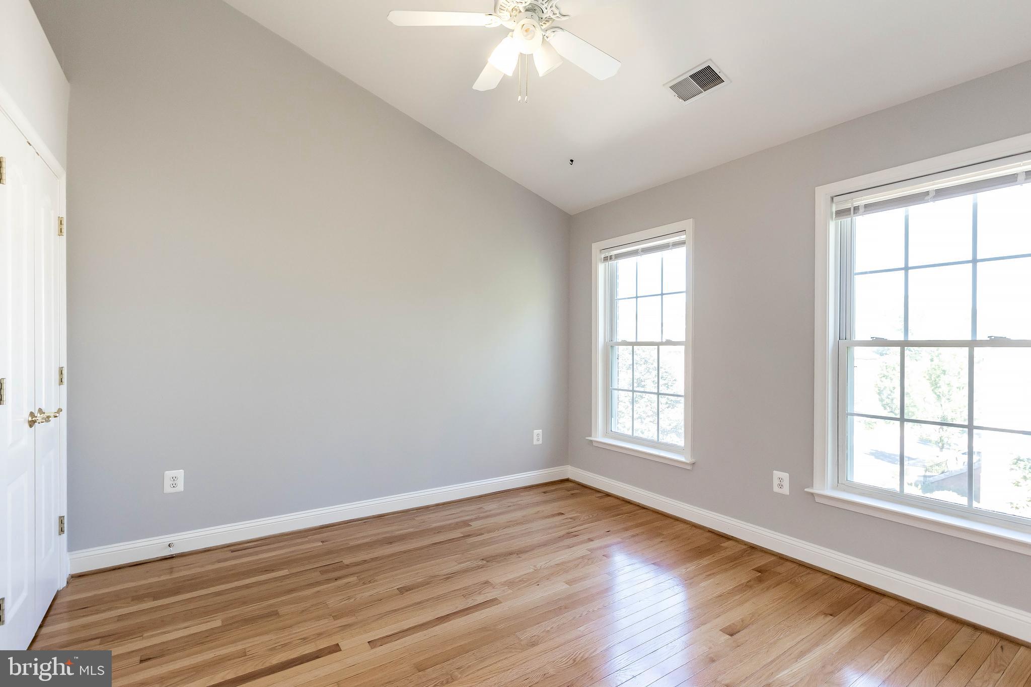 CYRANDALL VALLEY - Residential Lease