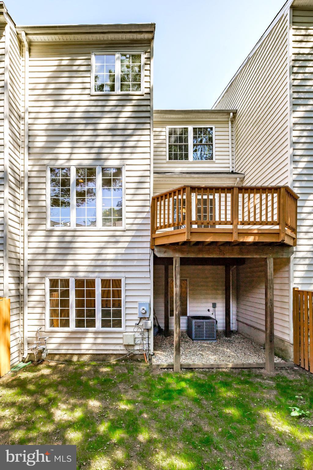 CYRANDALL VALLEY - Residential Lease