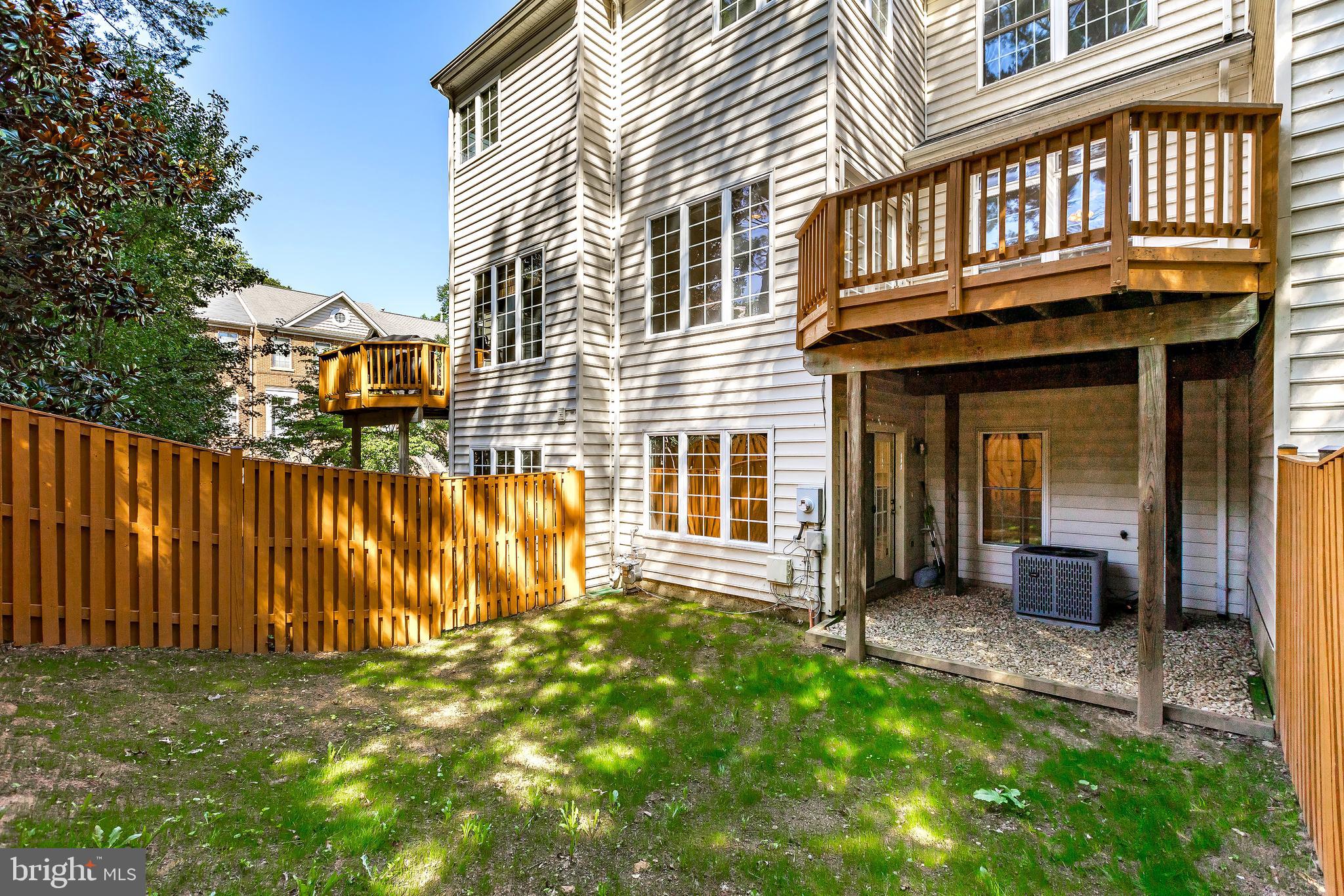 CYRANDALL VALLEY - Residential Lease