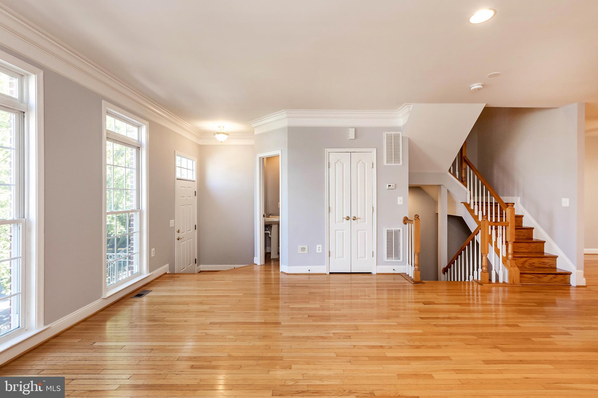 CYRANDALL VALLEY - Residential Lease