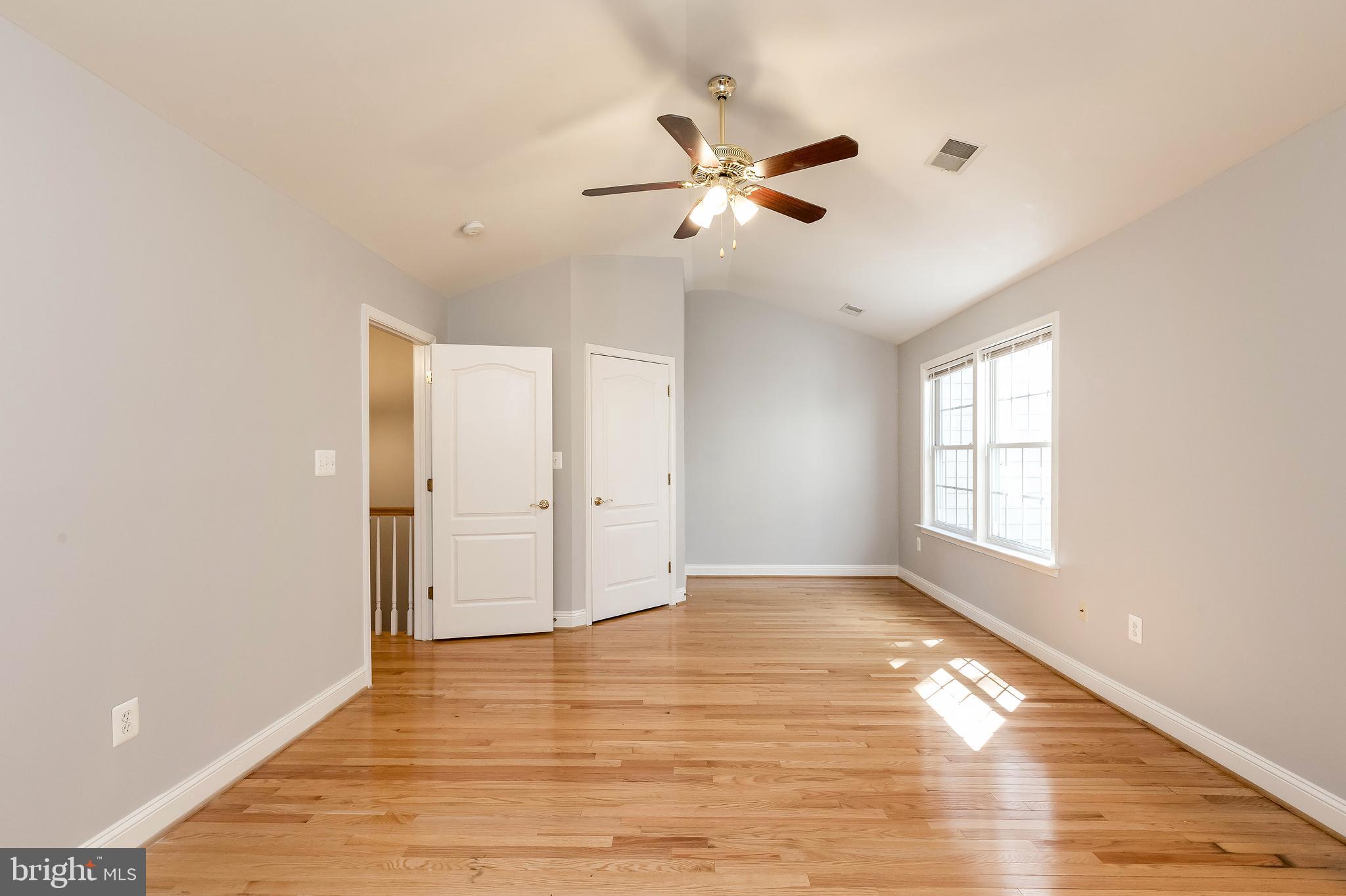 CYRANDALL VALLEY - Residential Lease