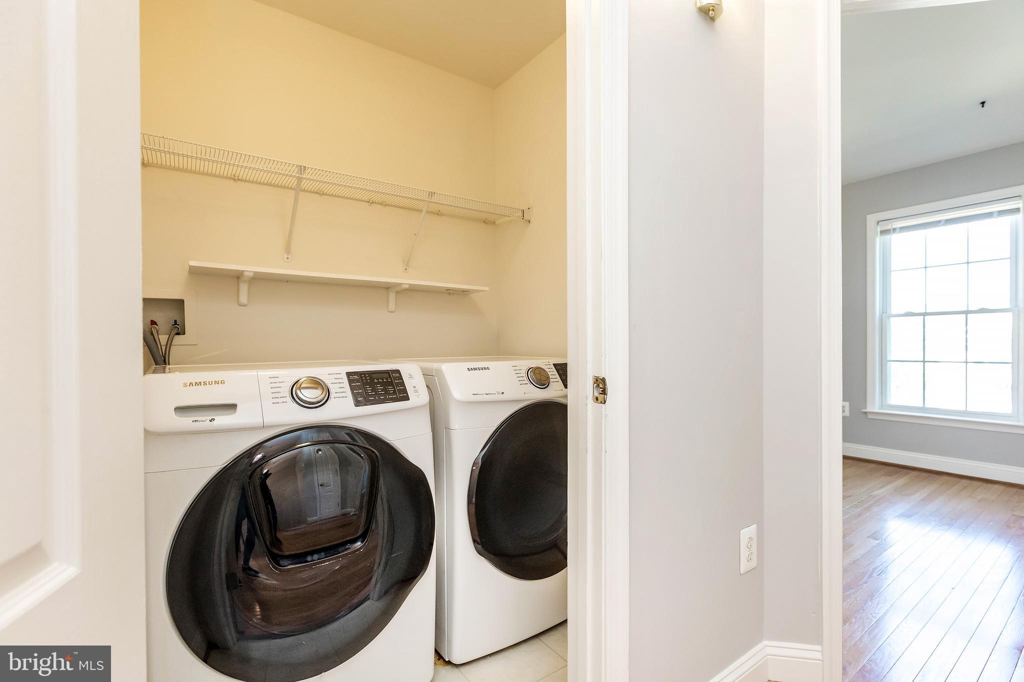 CYRANDALL VALLEY - Residential Lease