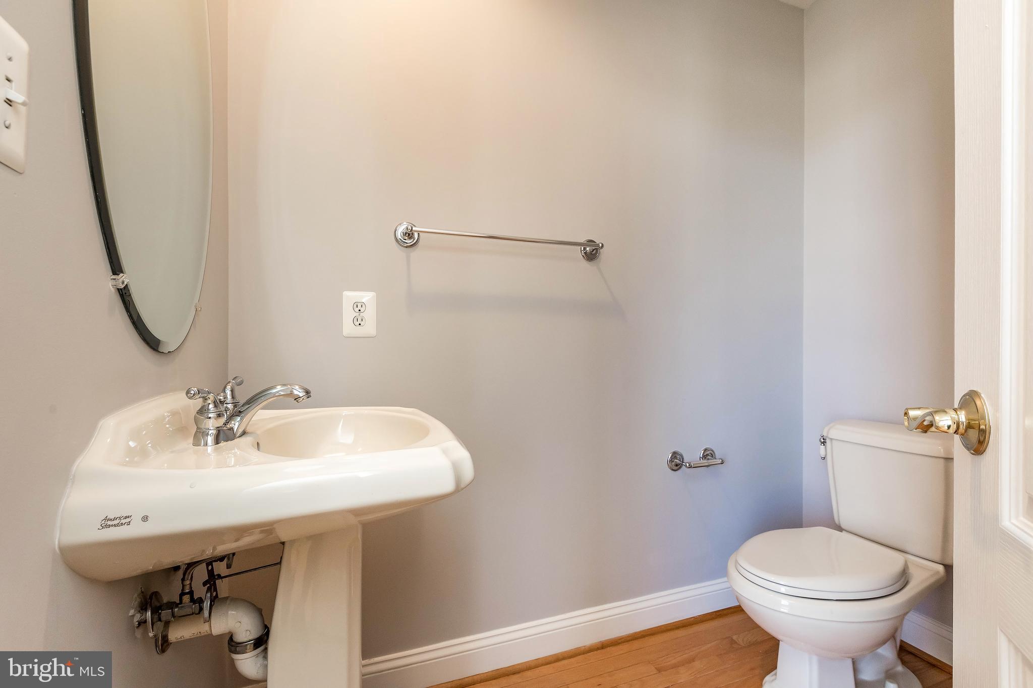 CYRANDALL VALLEY - Residential Lease