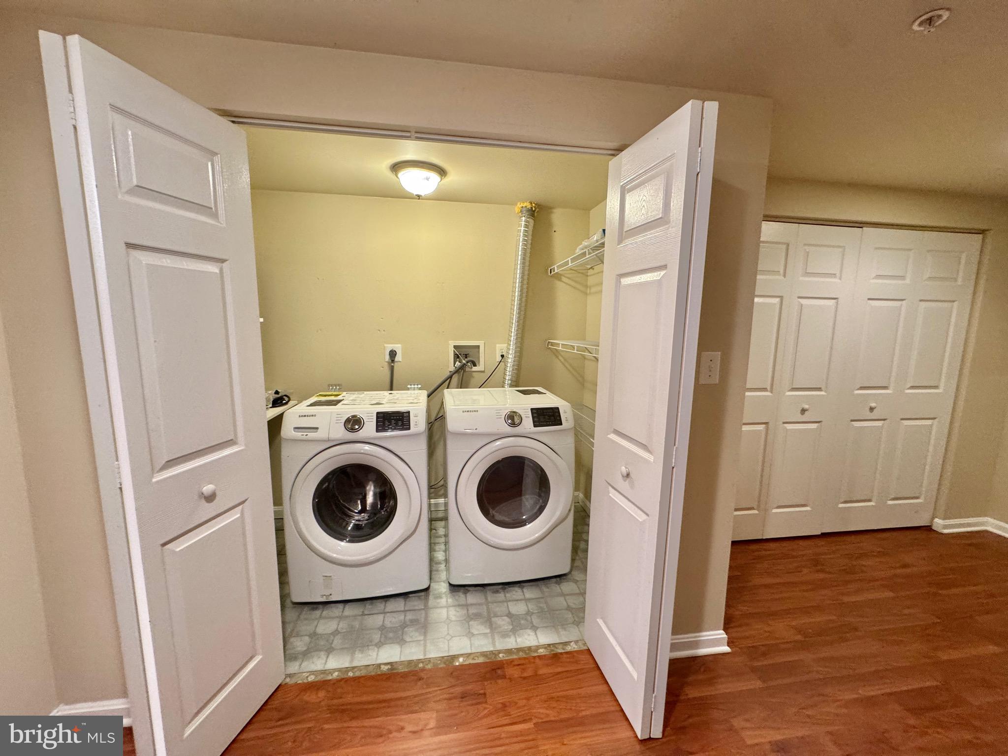 SEVEN OAKS - Residential Lease