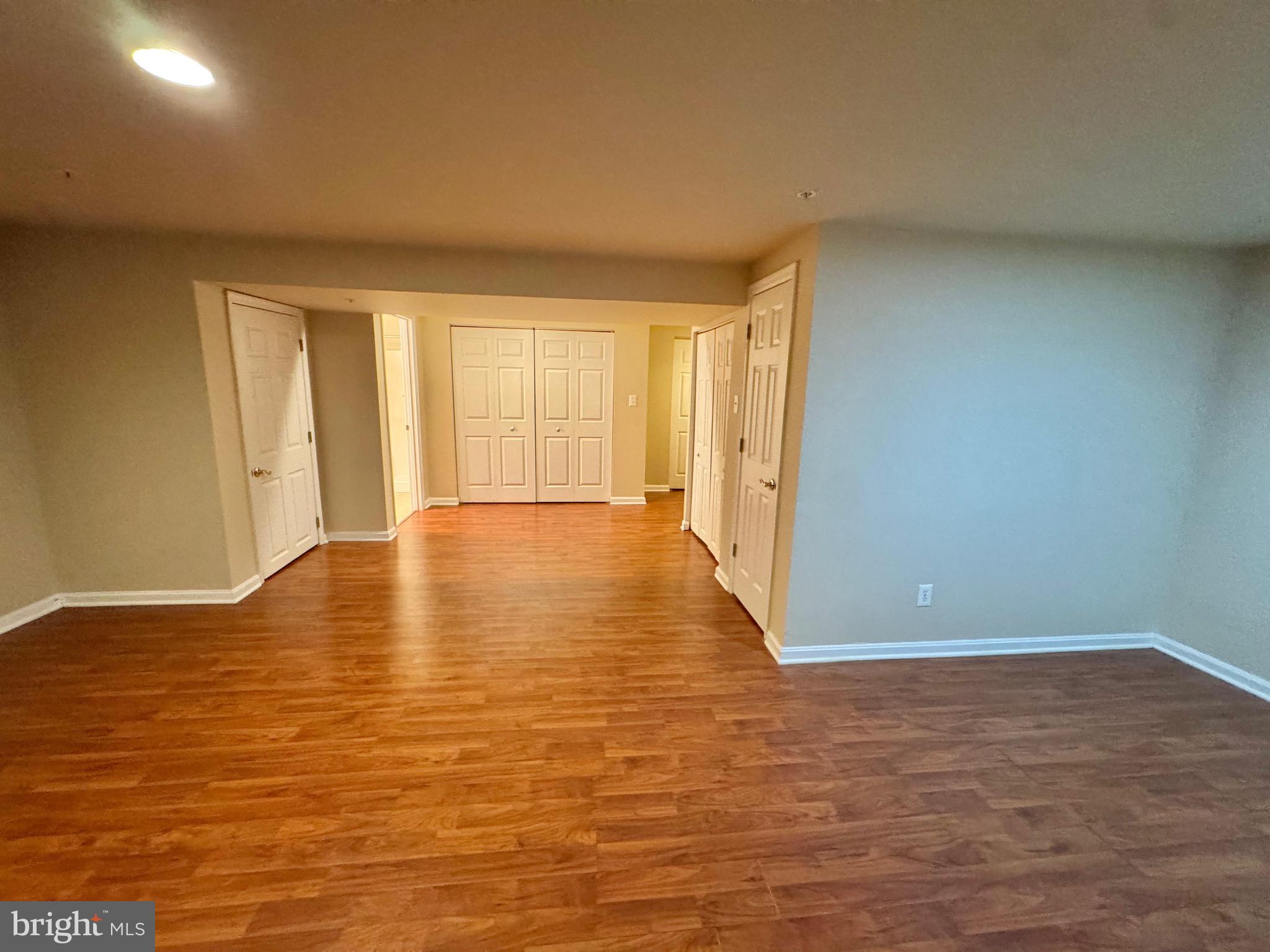 SEVEN OAKS - Residential Lease