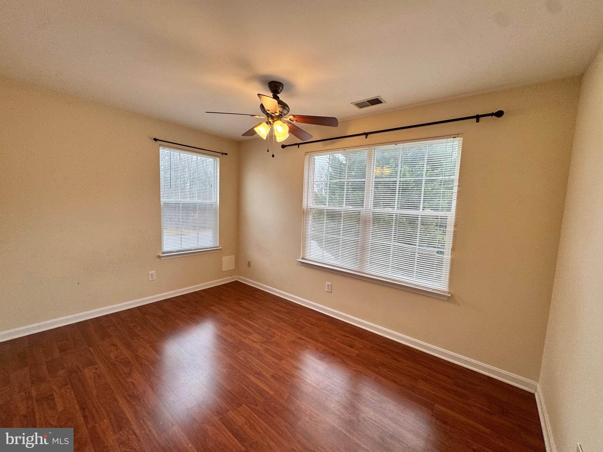 SEVEN OAKS - Residential Lease