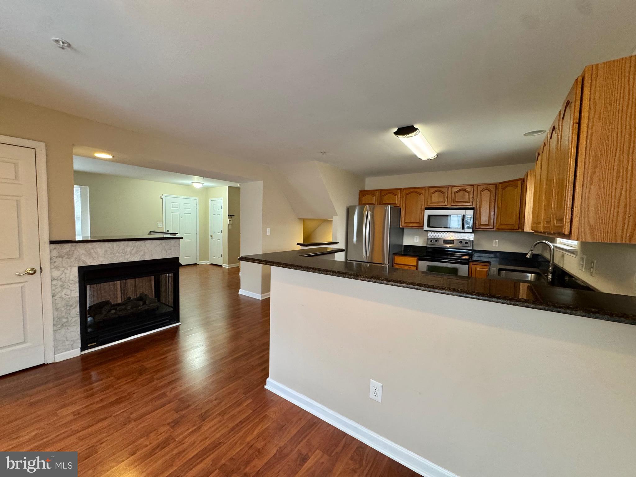 SEVEN OAKS - Residential Lease