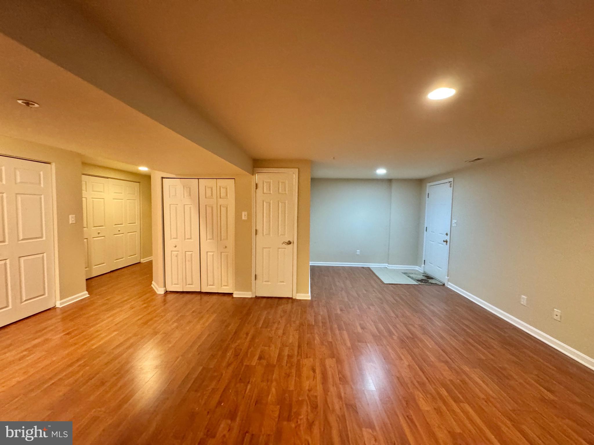 SEVEN OAKS - Residential Lease