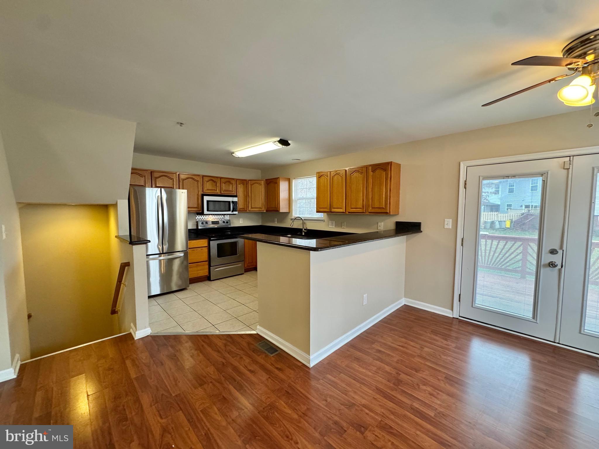 SEVEN OAKS - Residential Lease