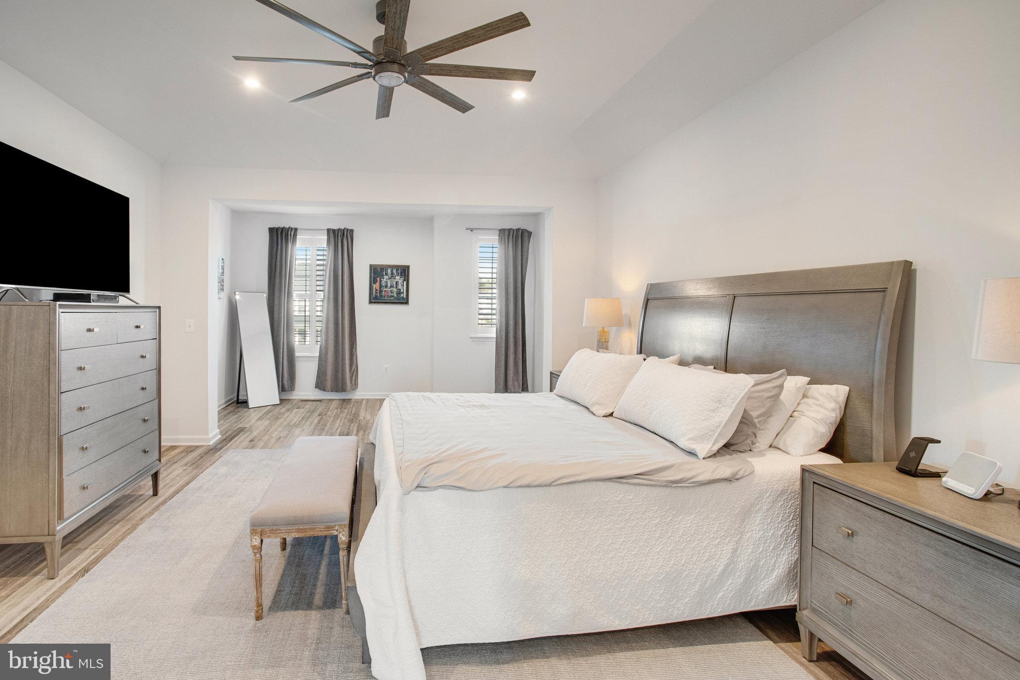 EMBREY MILL - Residential