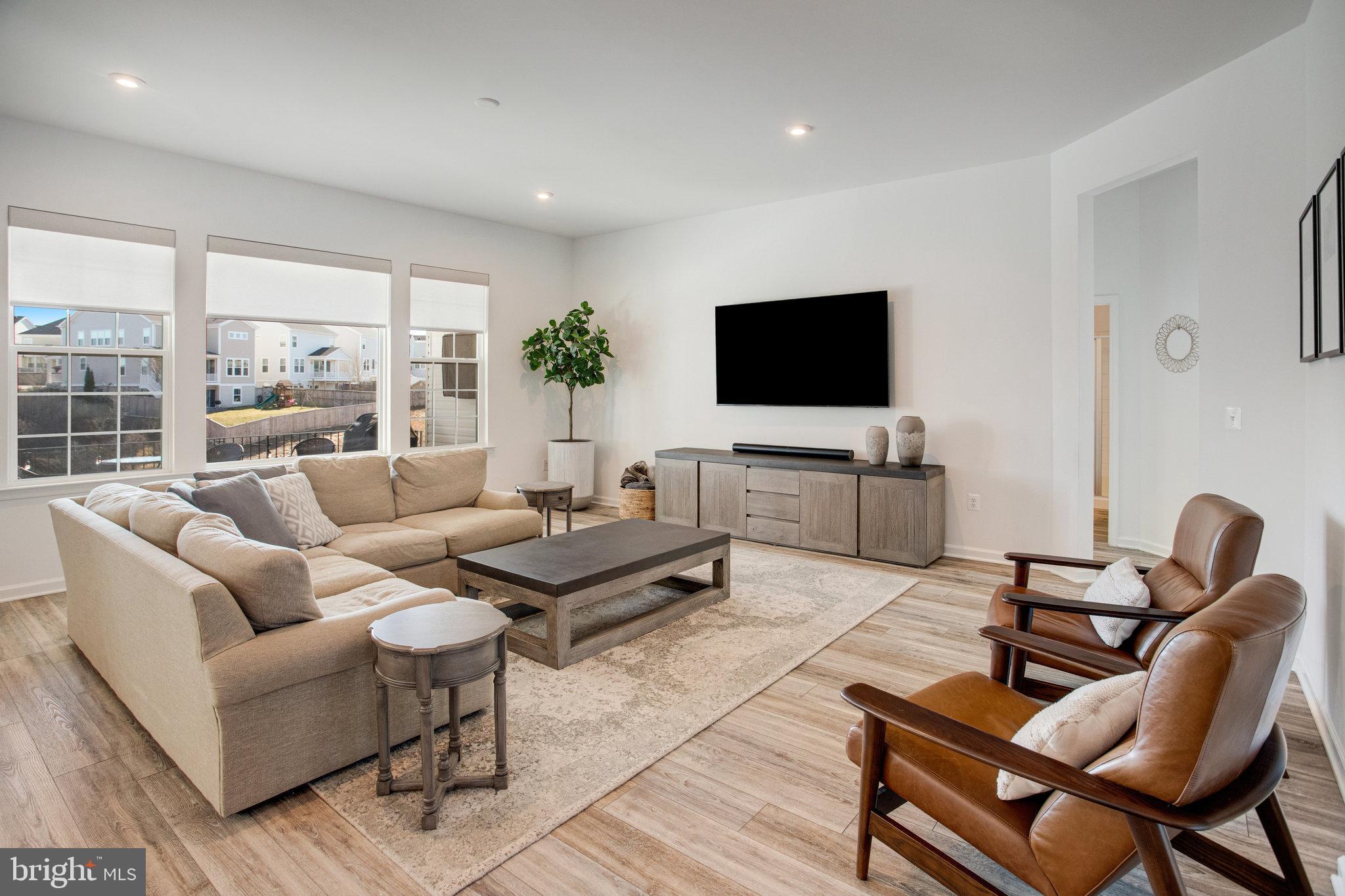 EMBREY MILL - Residential