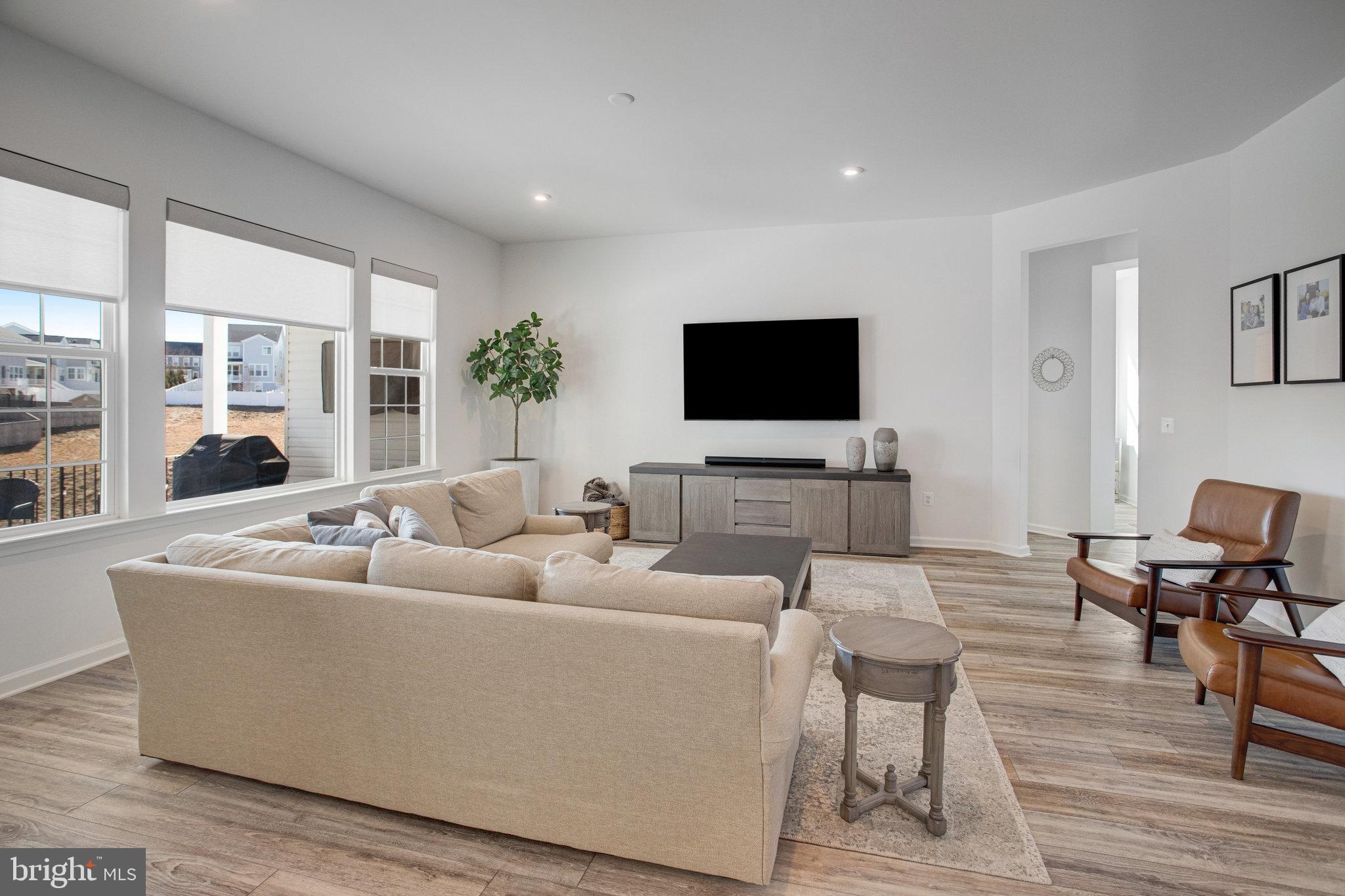 EMBREY MILL - Residential