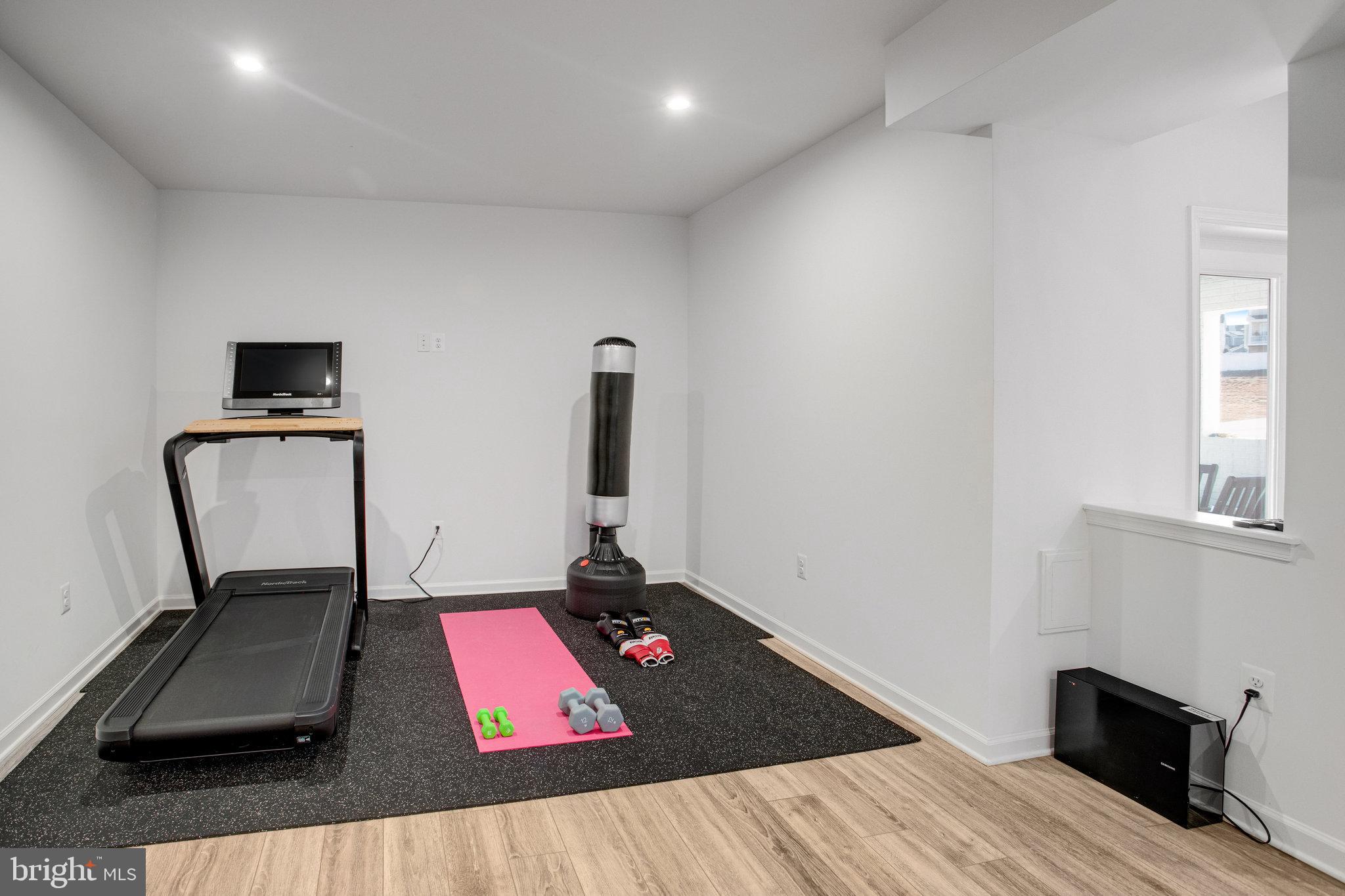 EMBREY MILL - Residential