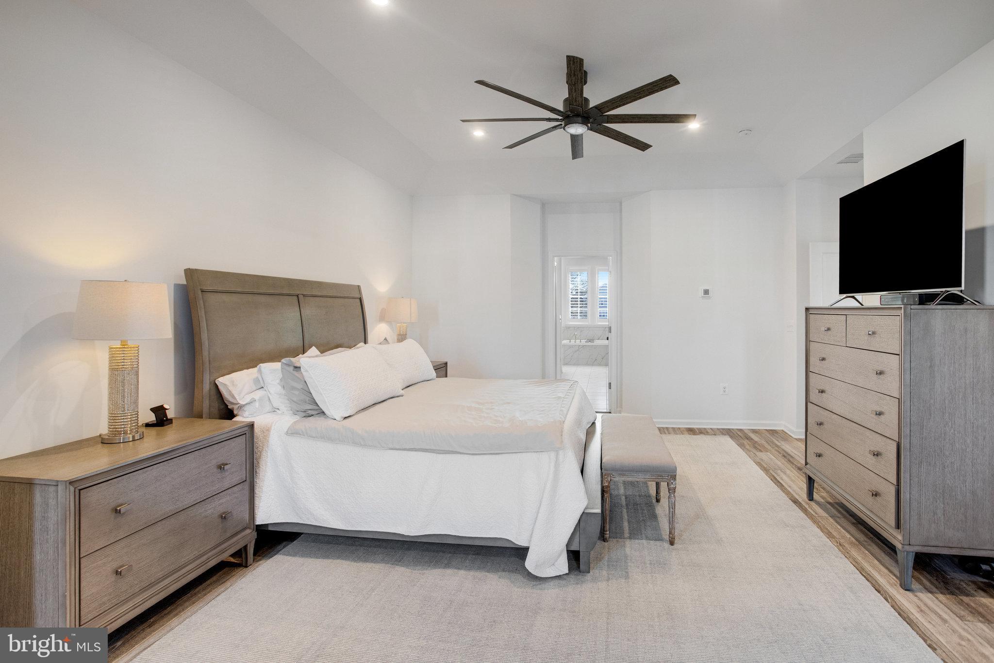 EMBREY MILL - Residential