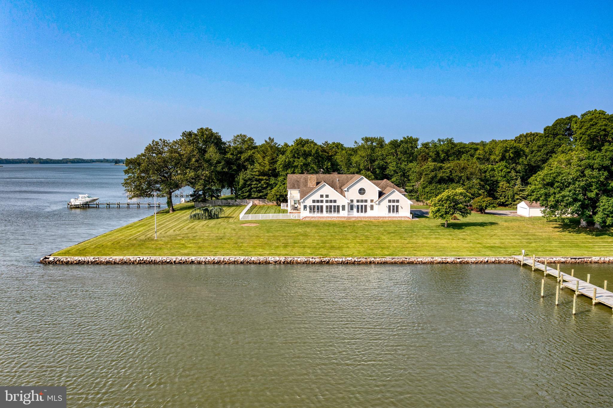 BENNETT POINT - Residential