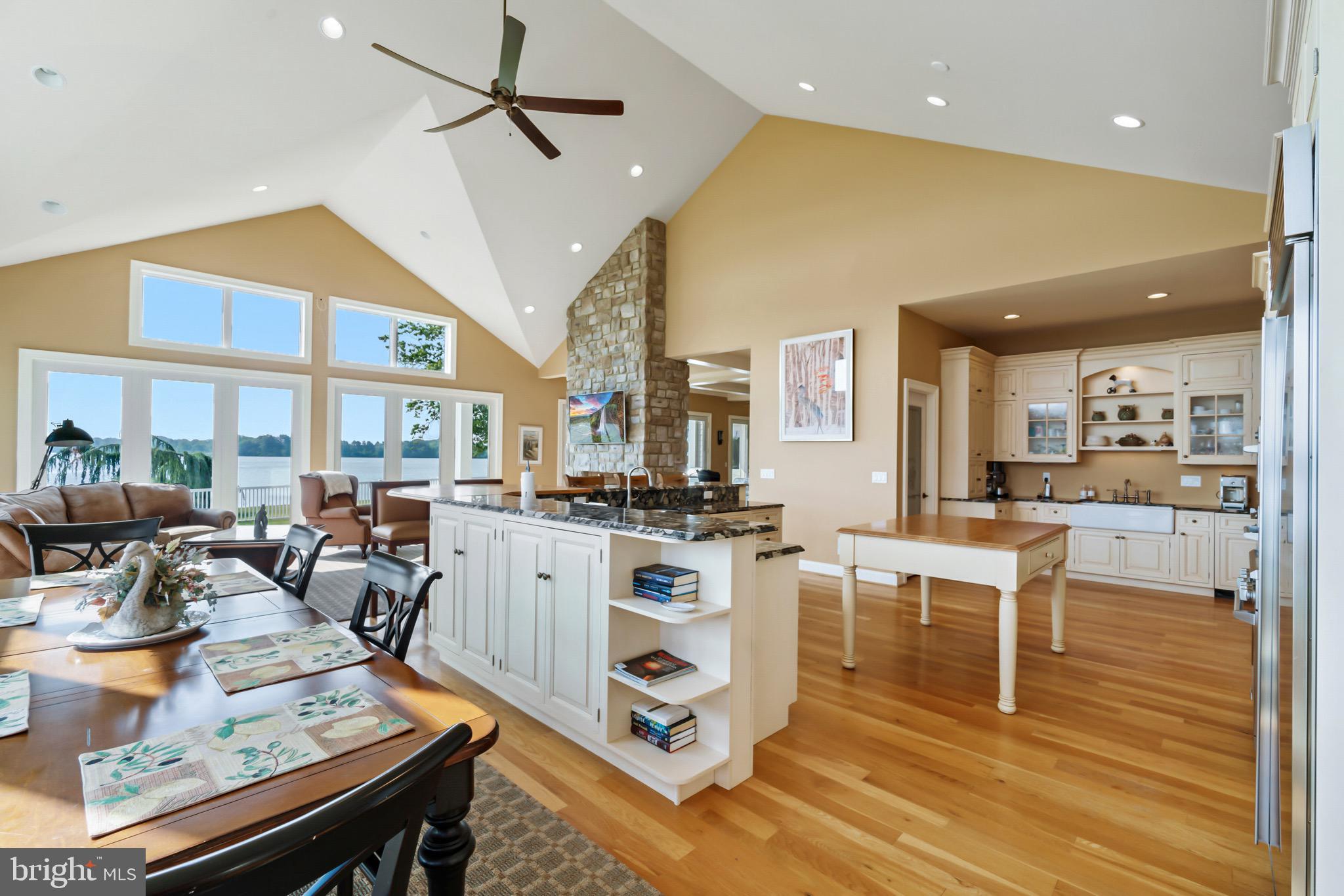 BENNETT POINT - Residential