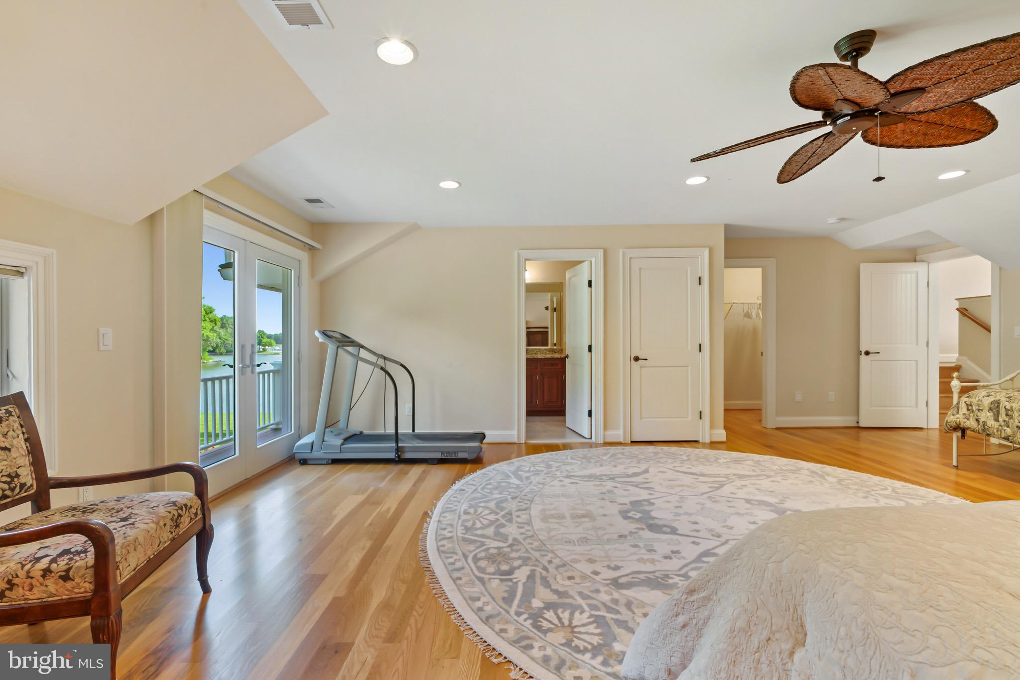 BENNETT POINT - Residential